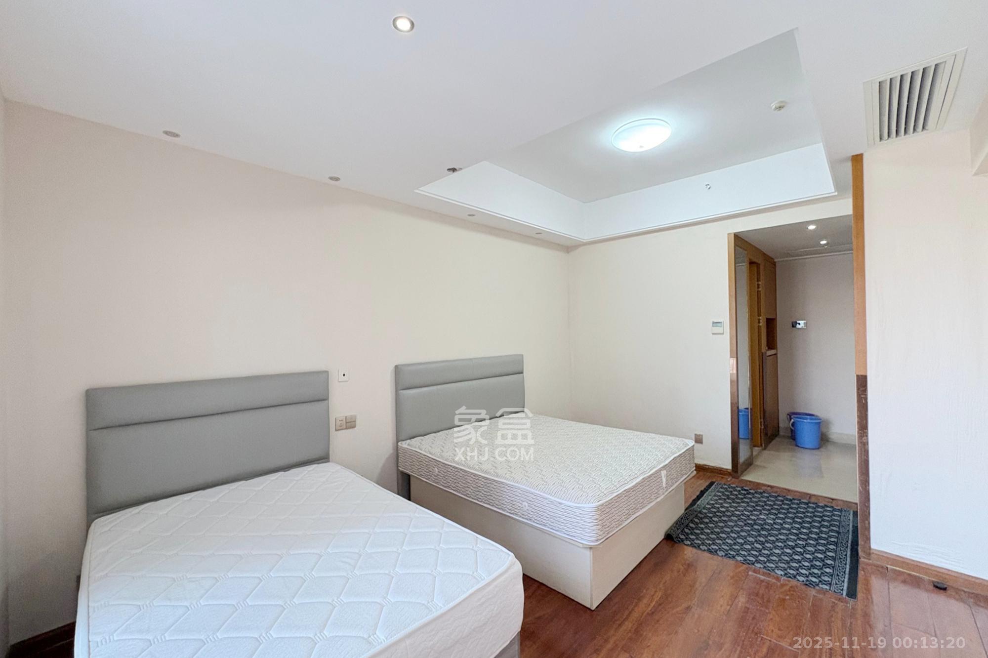 五一钻界 1室1厅1卫 45.0万 五一钻界 1室1厅1卫 45.0万客厅