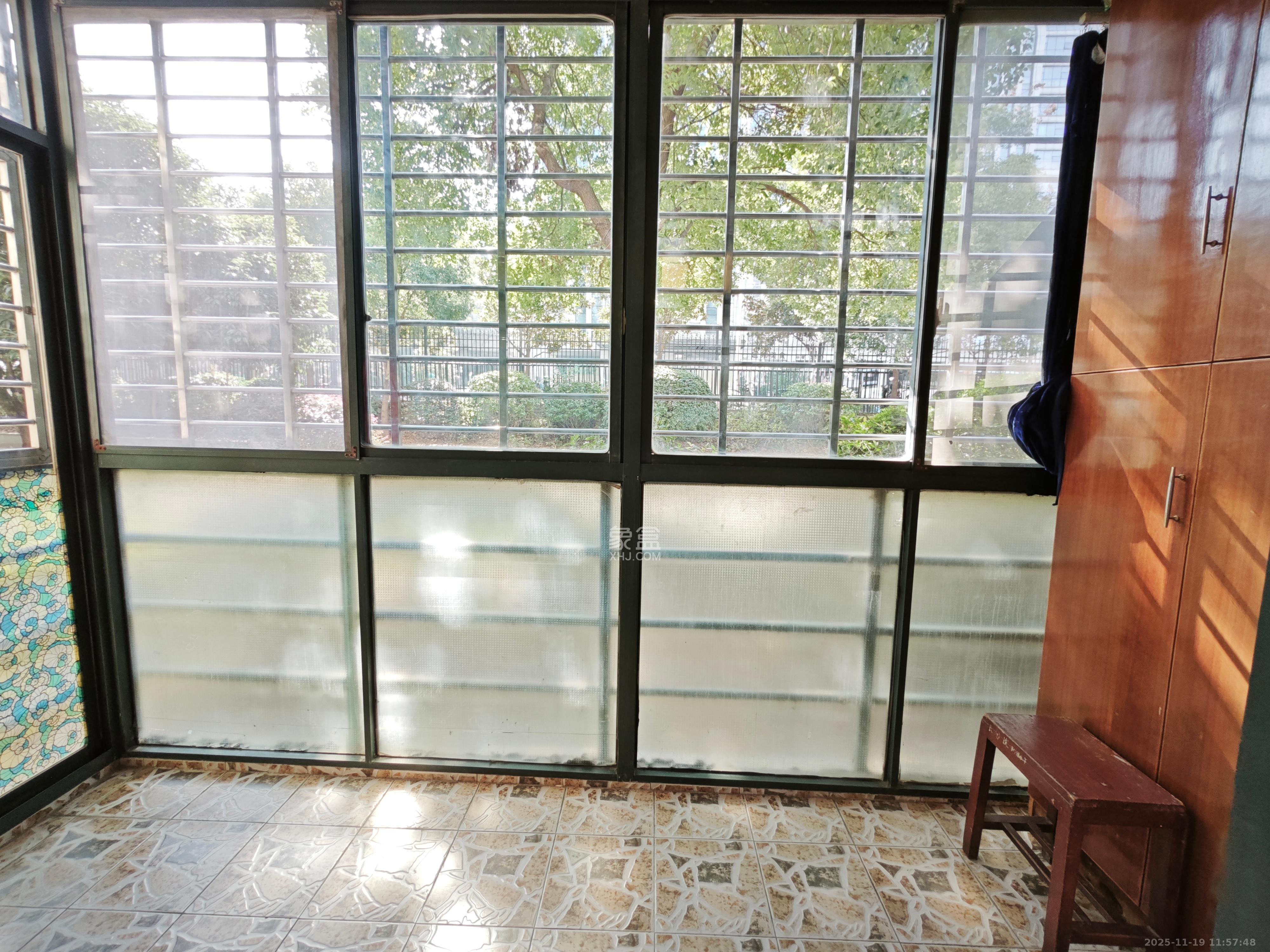 通泰梅岭苑 2室1厅1卫 2500.0元/月 通泰梅岭苑 2室1厅1卫 2500.0元/月室内图