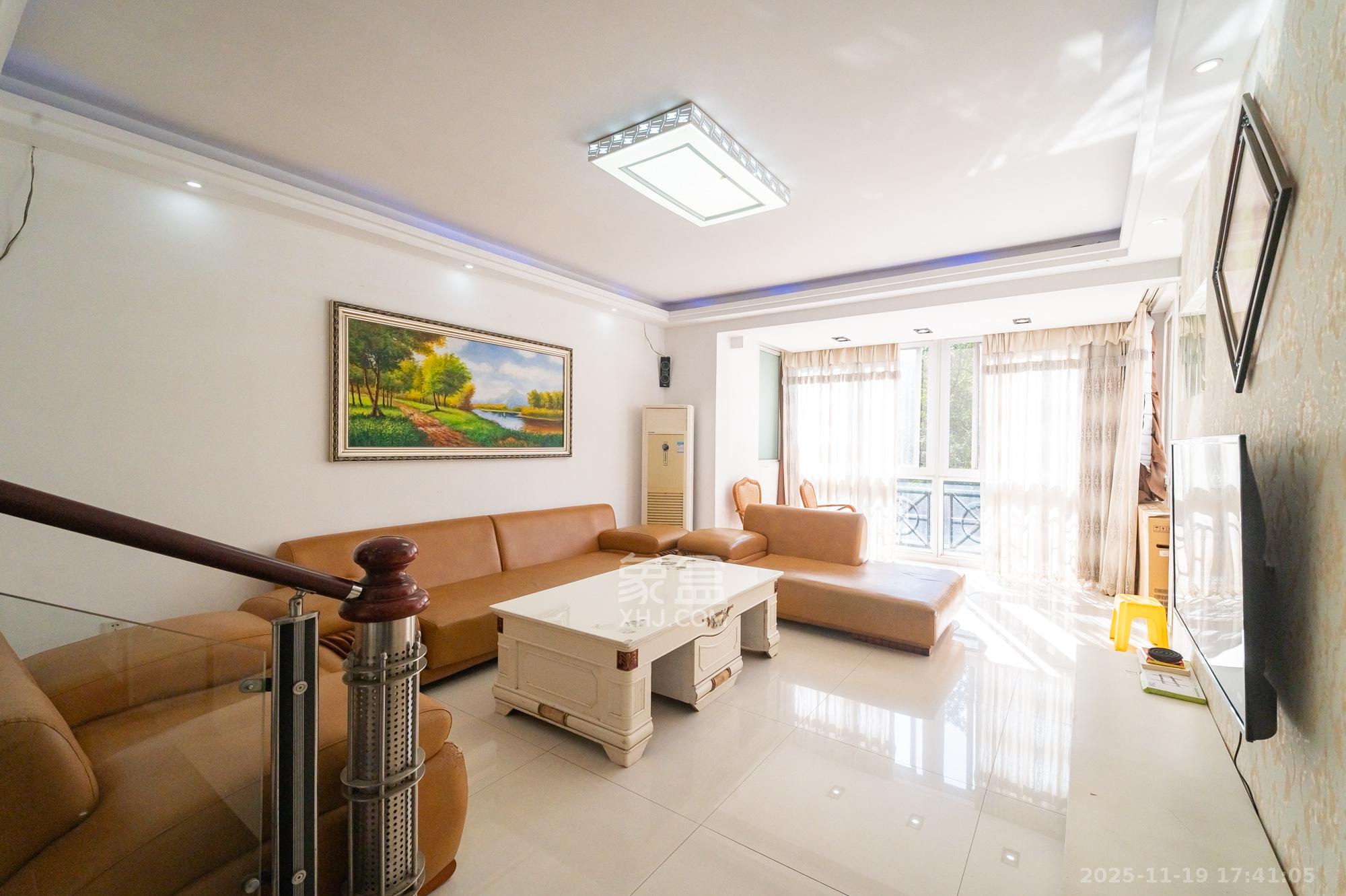 山水人家一二期  3室2厅1卫    70.0万