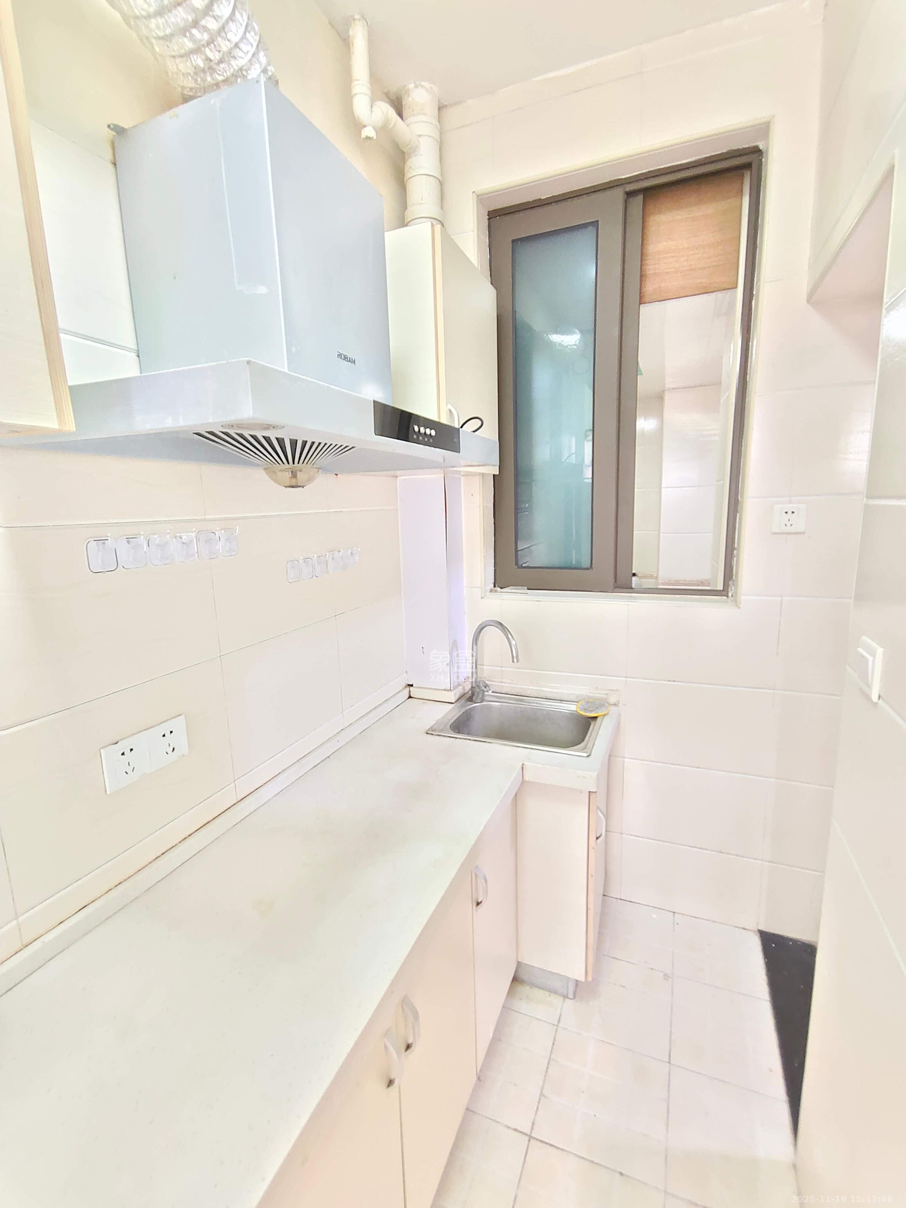 绿地公馆（绿地名邸）  1室1厅1卫    1400.0元/月室内图