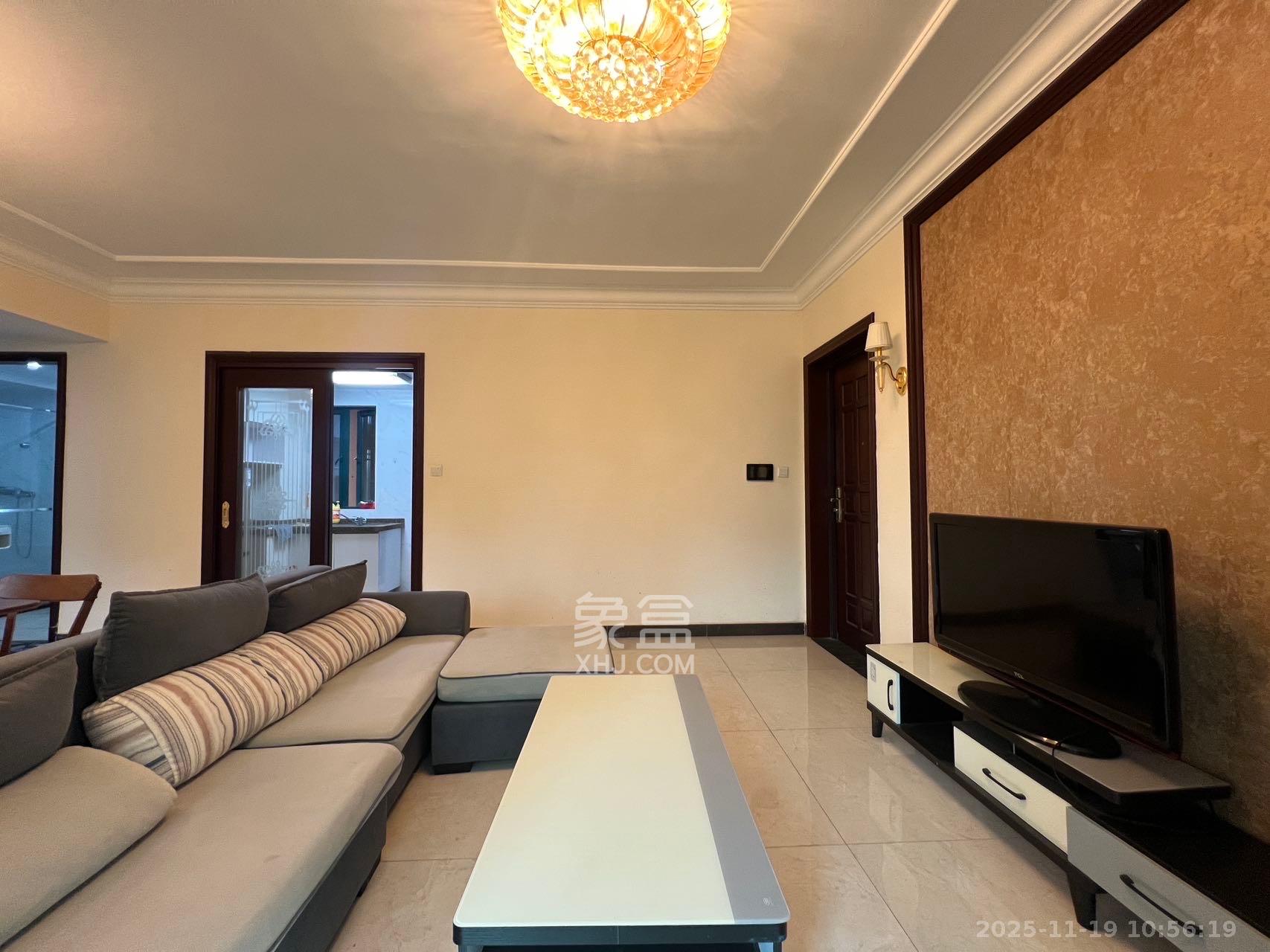 恒大雅苑  3室2厅2卫    2300.0元/月室内图