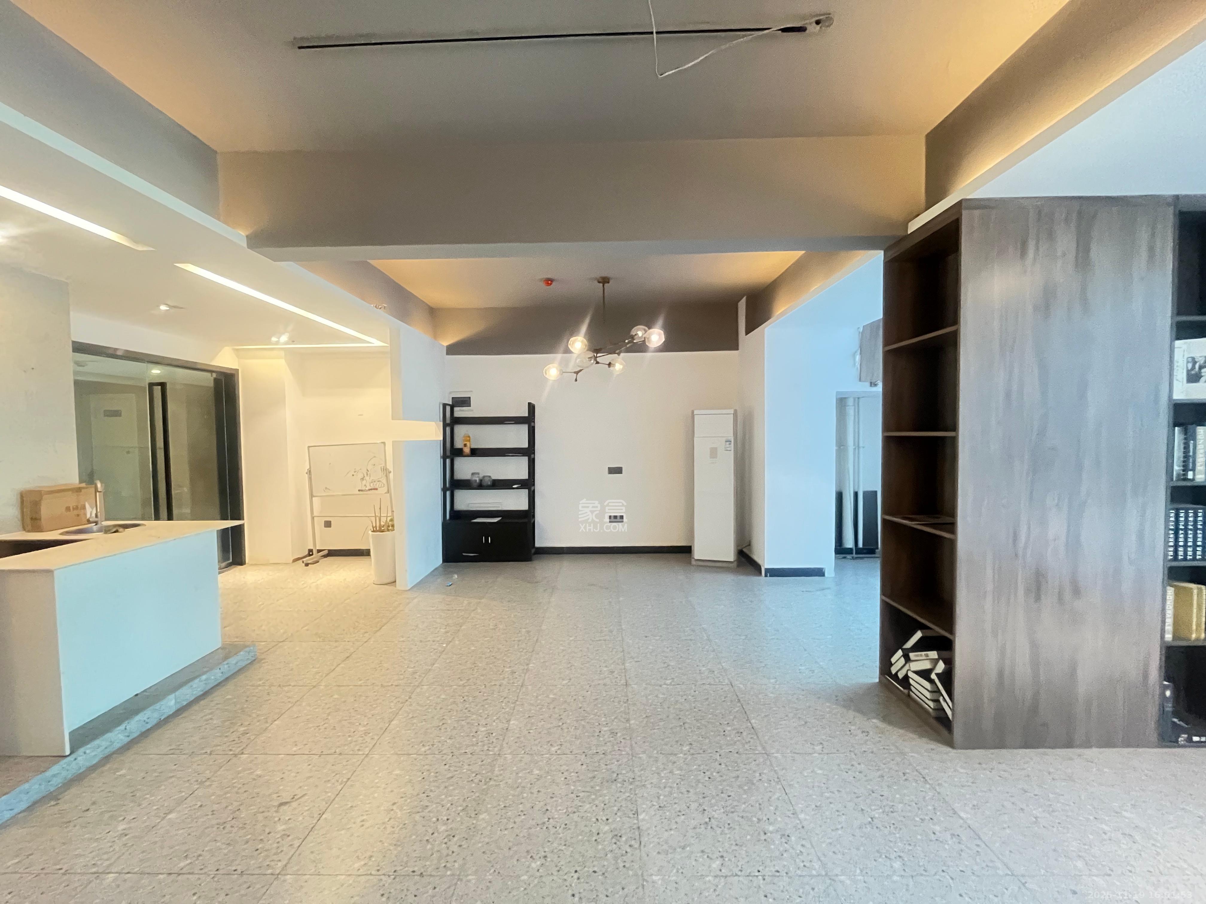 东盈商业广场（华泉城市广场）  1室1厅1卫    2800.0元/月室内图