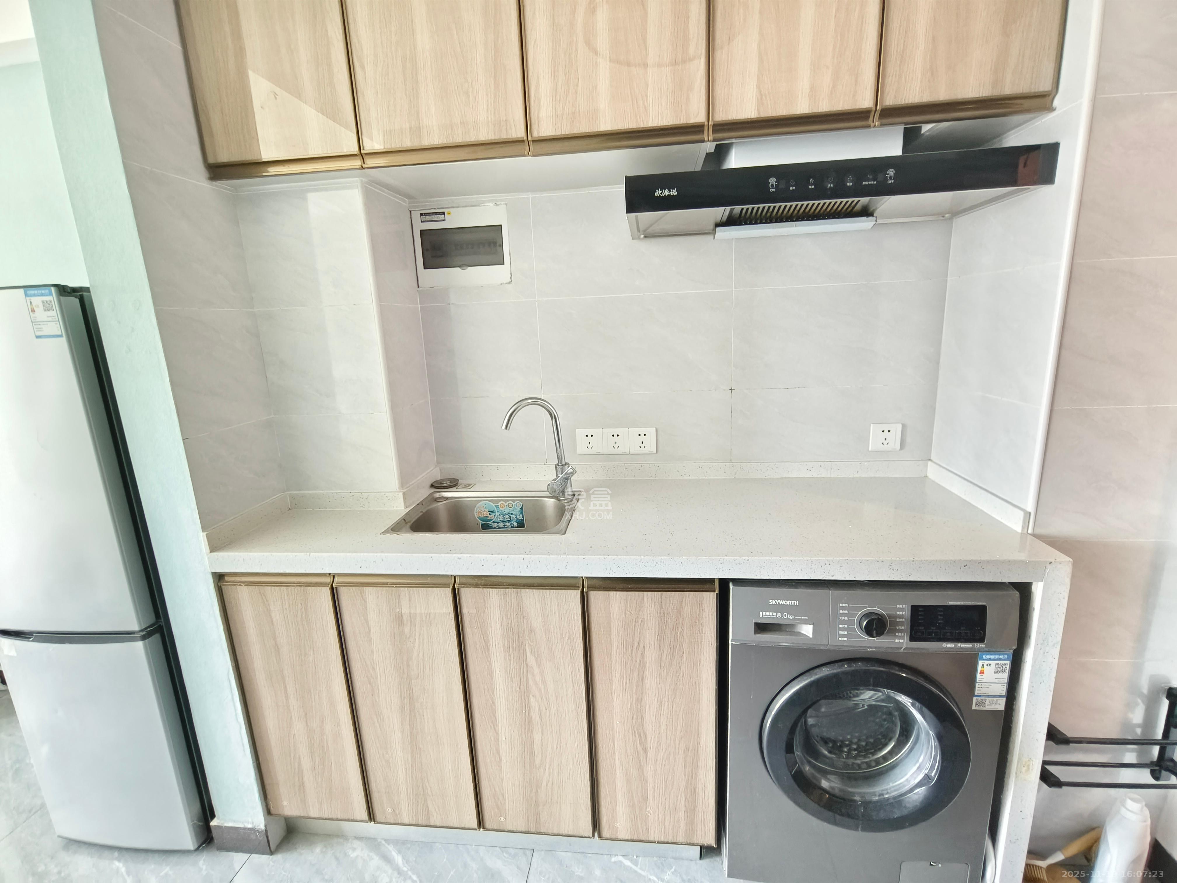 梅溪悦章  1室1厅1卫    1600.0元/月室内图