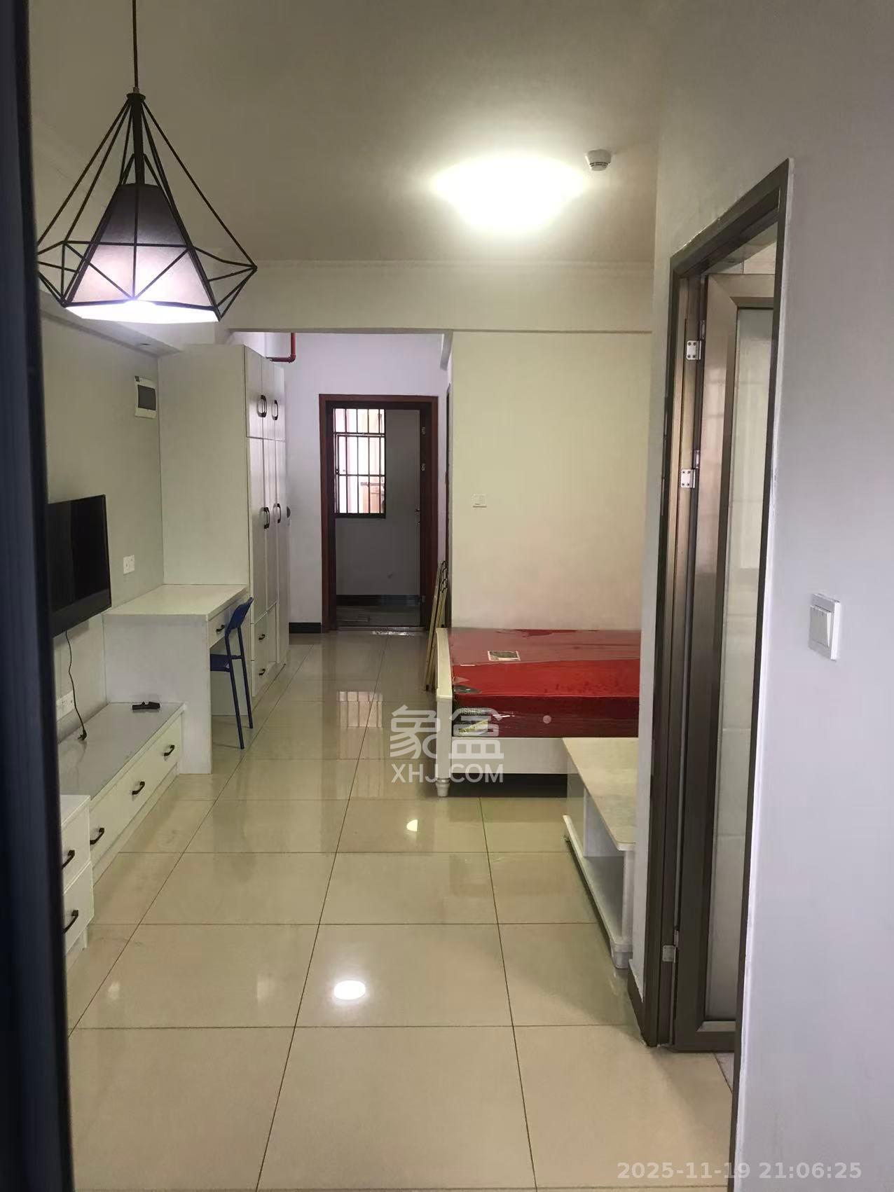 圭塘三小区 1室1厅1卫 1600.0元/月 圭塘三小区 1室1厅1卫 1600.0元/月室内图