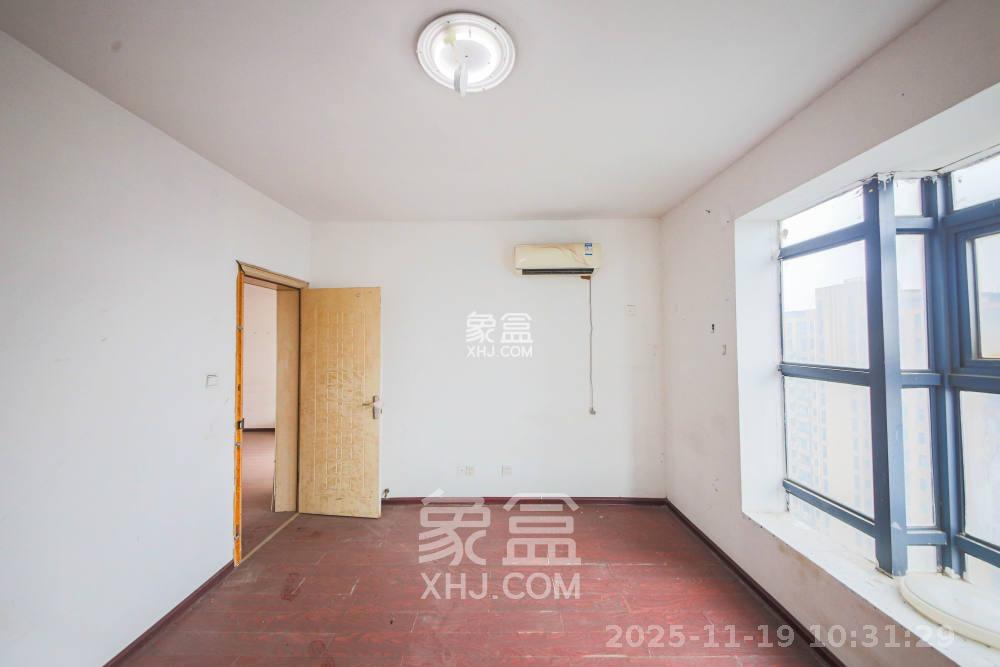 湘府9号  2室1厅1卫    1400.0元/月室内图