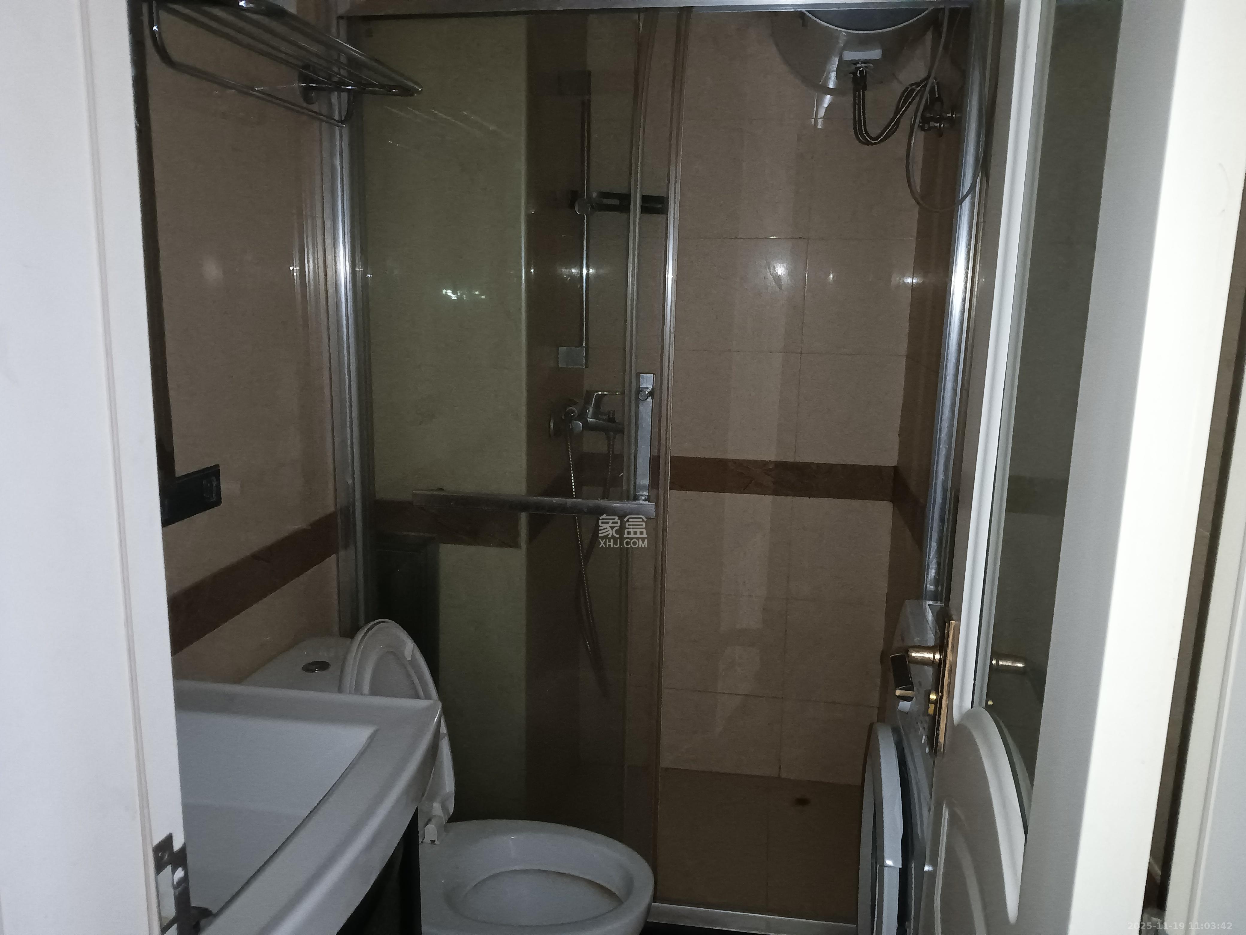 壹号公馆 1室1厅1卫 2200.0元/月 壹号公馆 1室1厅1卫 2200.0元/月室内图