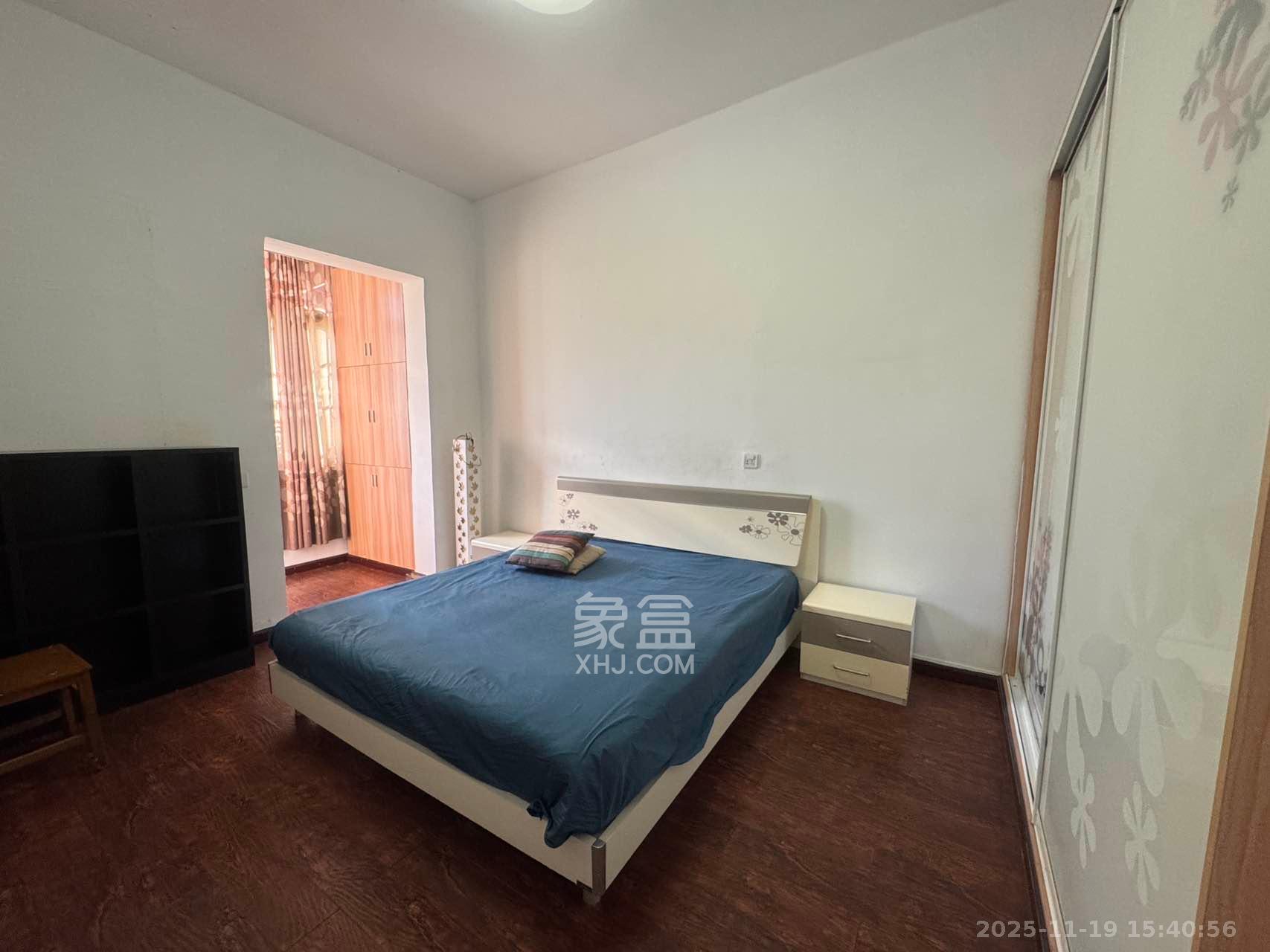 二机小区  1室1厅1卫    1200.0元/月室内图