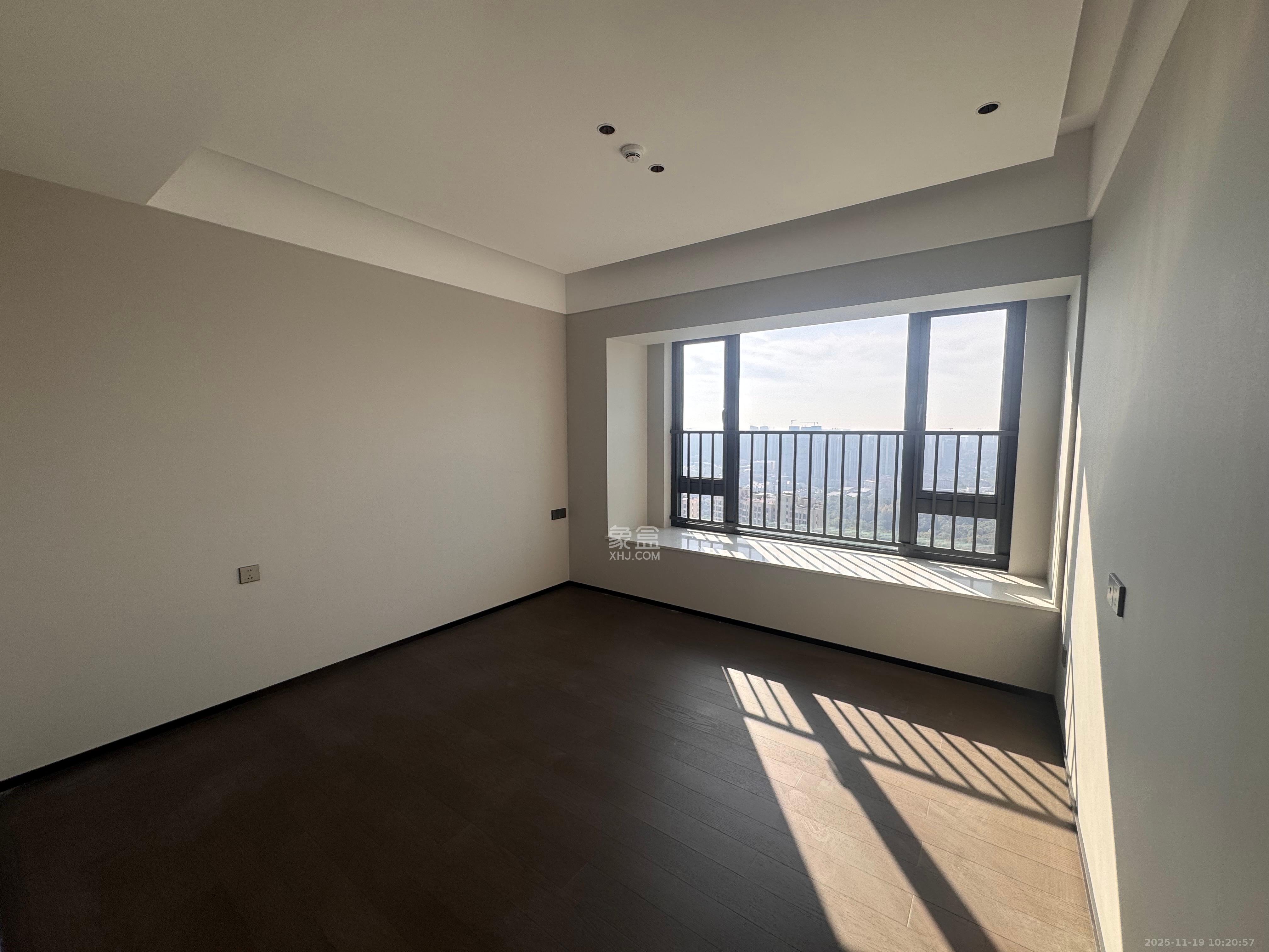 中海阅湘台 4室2厅3卫 13000.0元/月 中海阅湘台 4室2厅3卫 13000.0元/月室内图