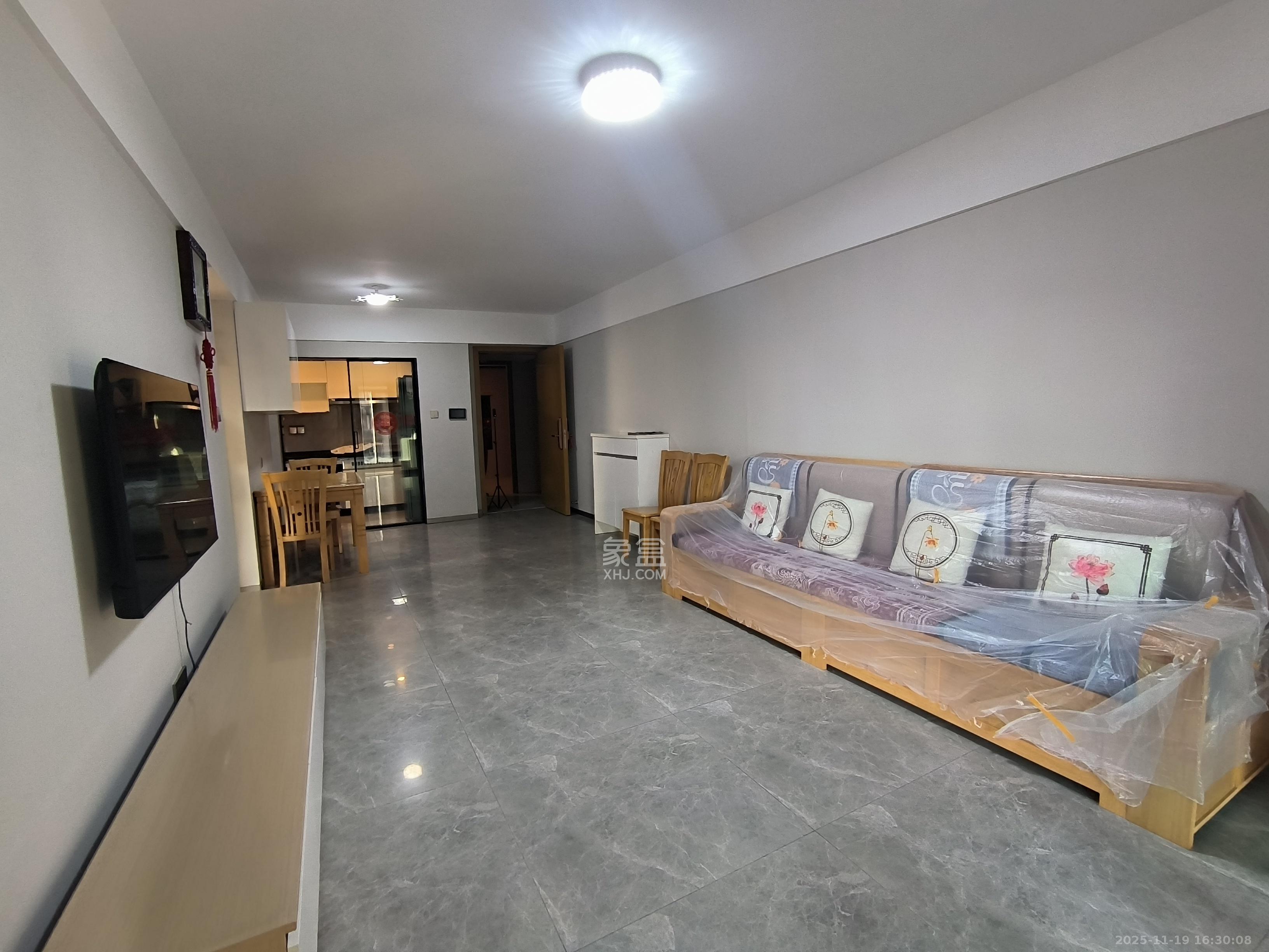 时代倾城四期  2室2厅1卫    1800.0元/月