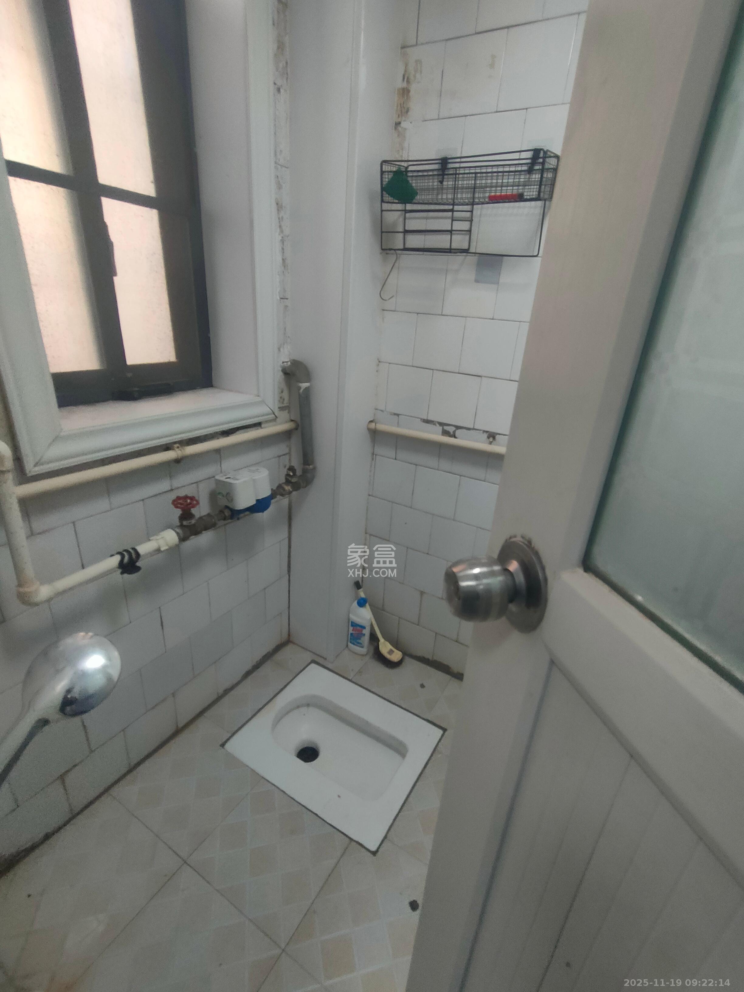 便河边社区  2室1厅1卫    1800.0元/月室内图