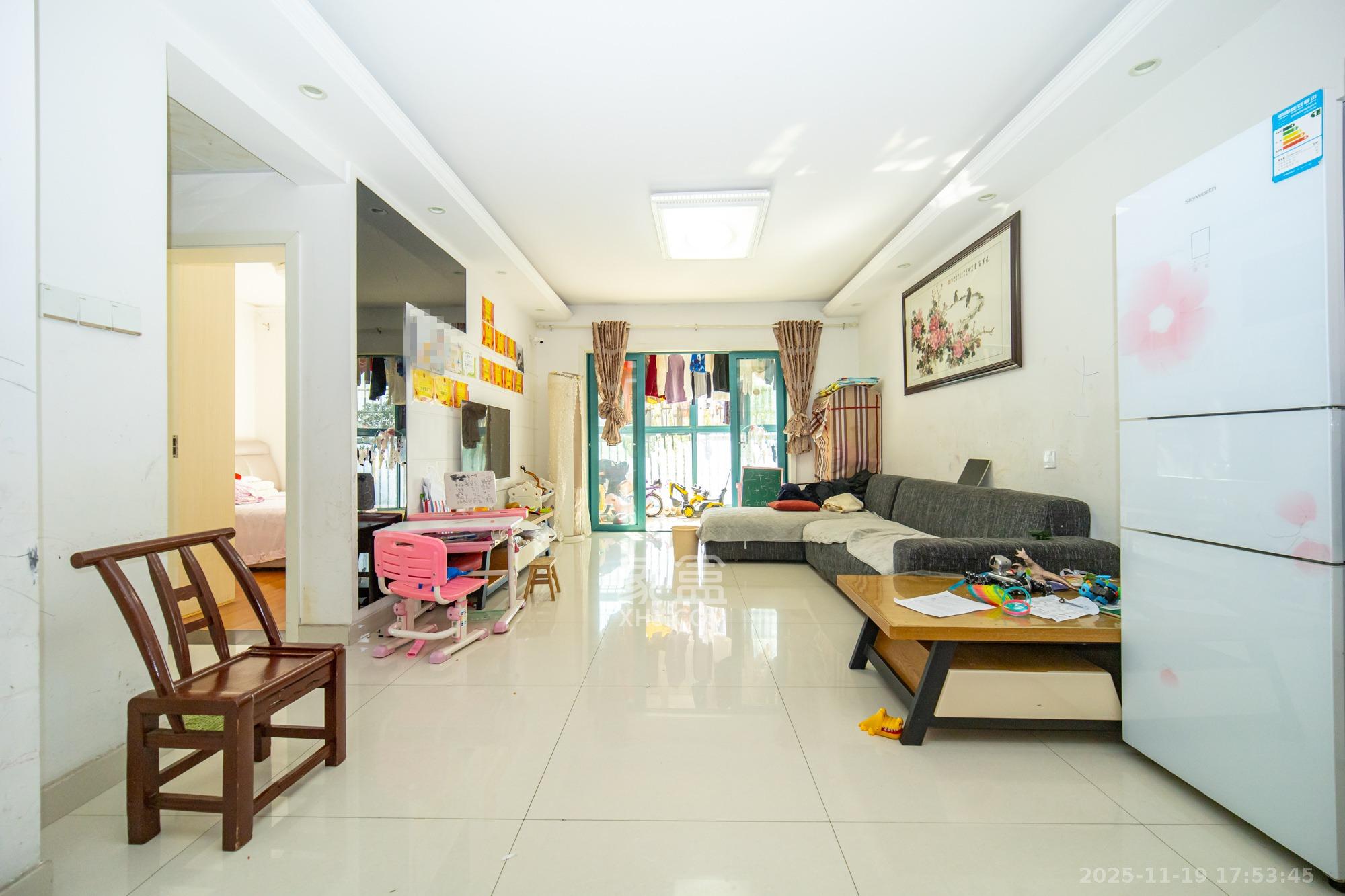 蝴蝶谷 3室2厅1卫 47.8万 蝴蝶谷 3室2厅1卫 47.8万客厅