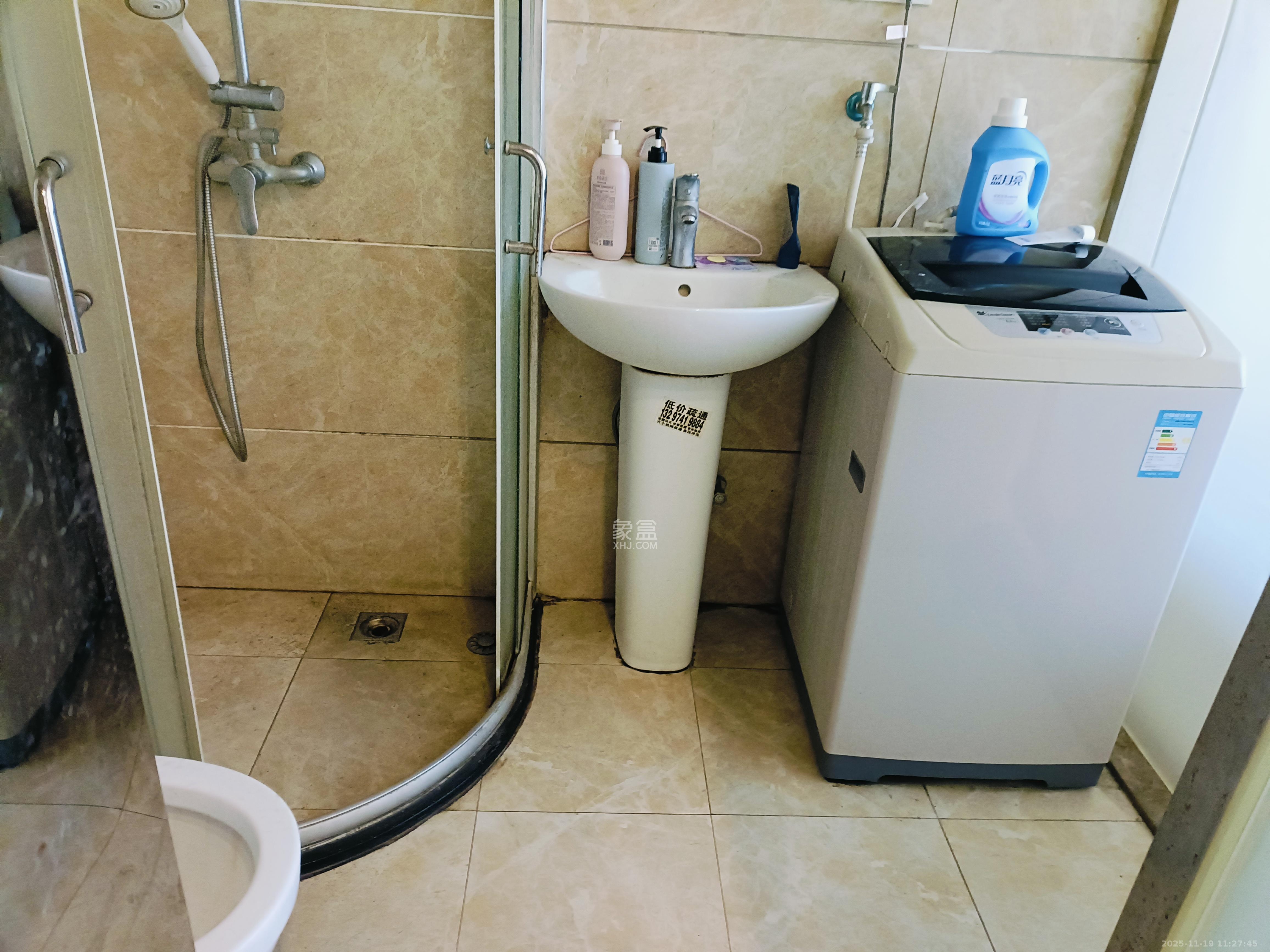 佐佑大厦 1室1厅1卫 800.0元/月 佐佑大厦 1室1厅1卫 800.0元/月室内图