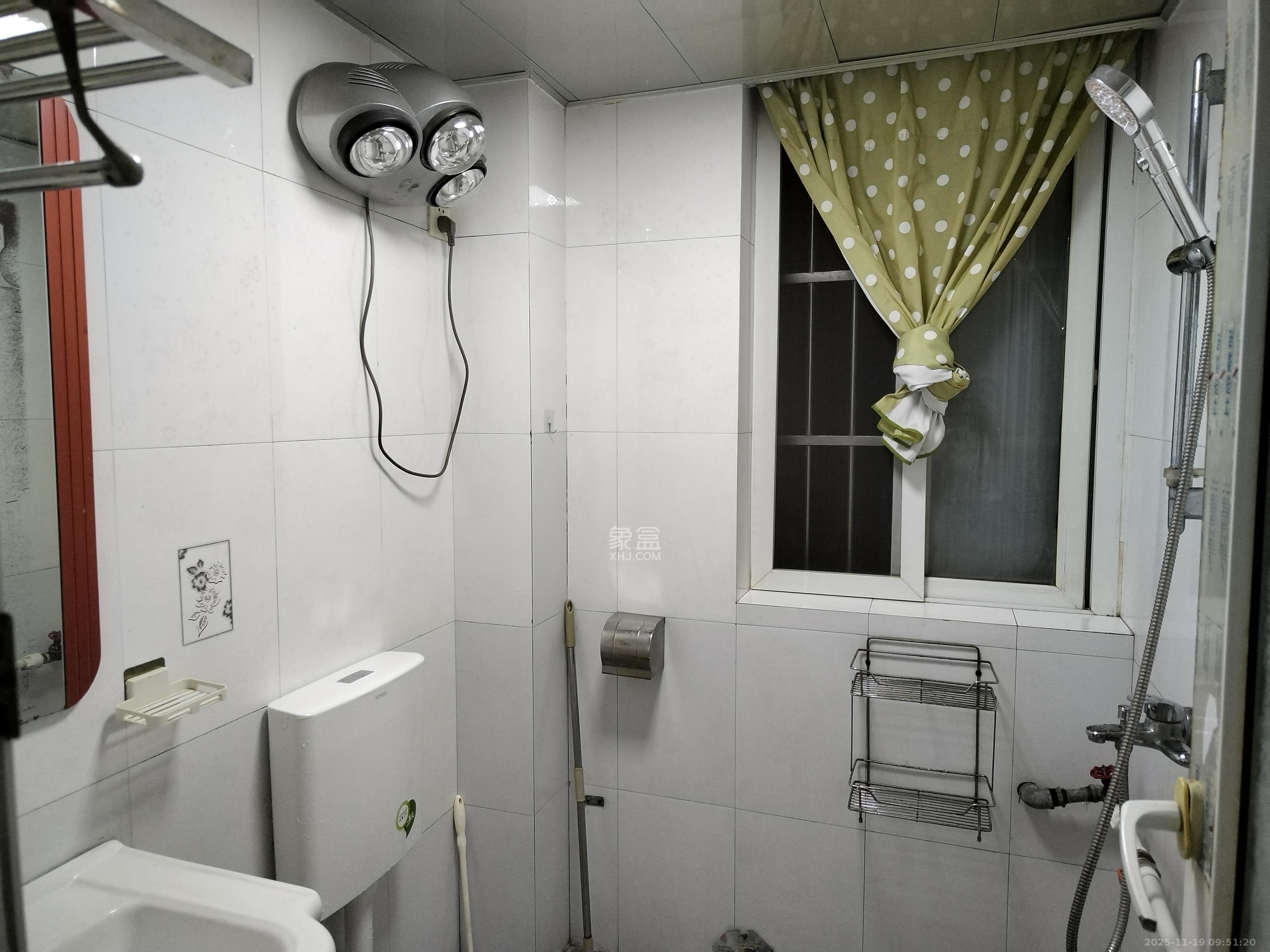 东岸锦城(东方人家) 3室2厅1卫 1600.0元/月 东岸锦城(东方人家) 3室2厅1卫 1600.0元/月室内图