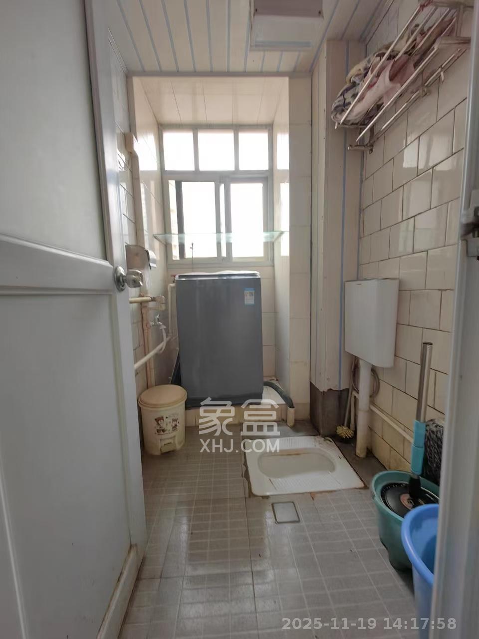 林业厅宿舍 3室2厅1卫 2200.0元/月 林业厅宿舍 3室2厅1卫 2200.0元/月室内图