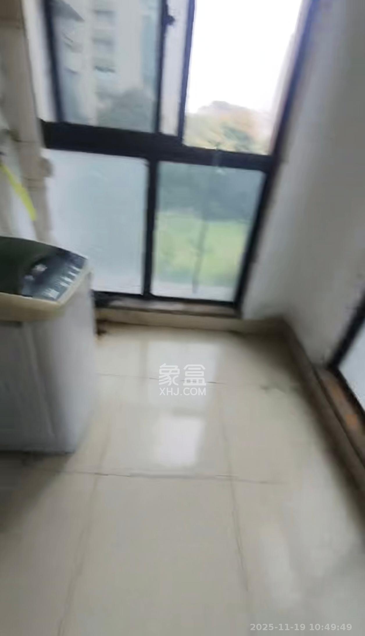 明昇壹城(明昇时代广场)一期 3室2厅1卫 900.0元/月 明昇壹城(明昇时代广场)一期 3室2厅1卫 900.0元/月室内图