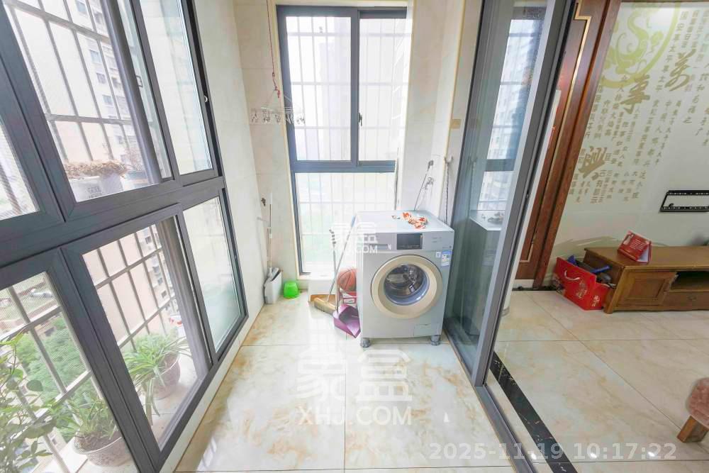 鑫远御文台二期  2室2厅1卫    2300.0元/月室内图