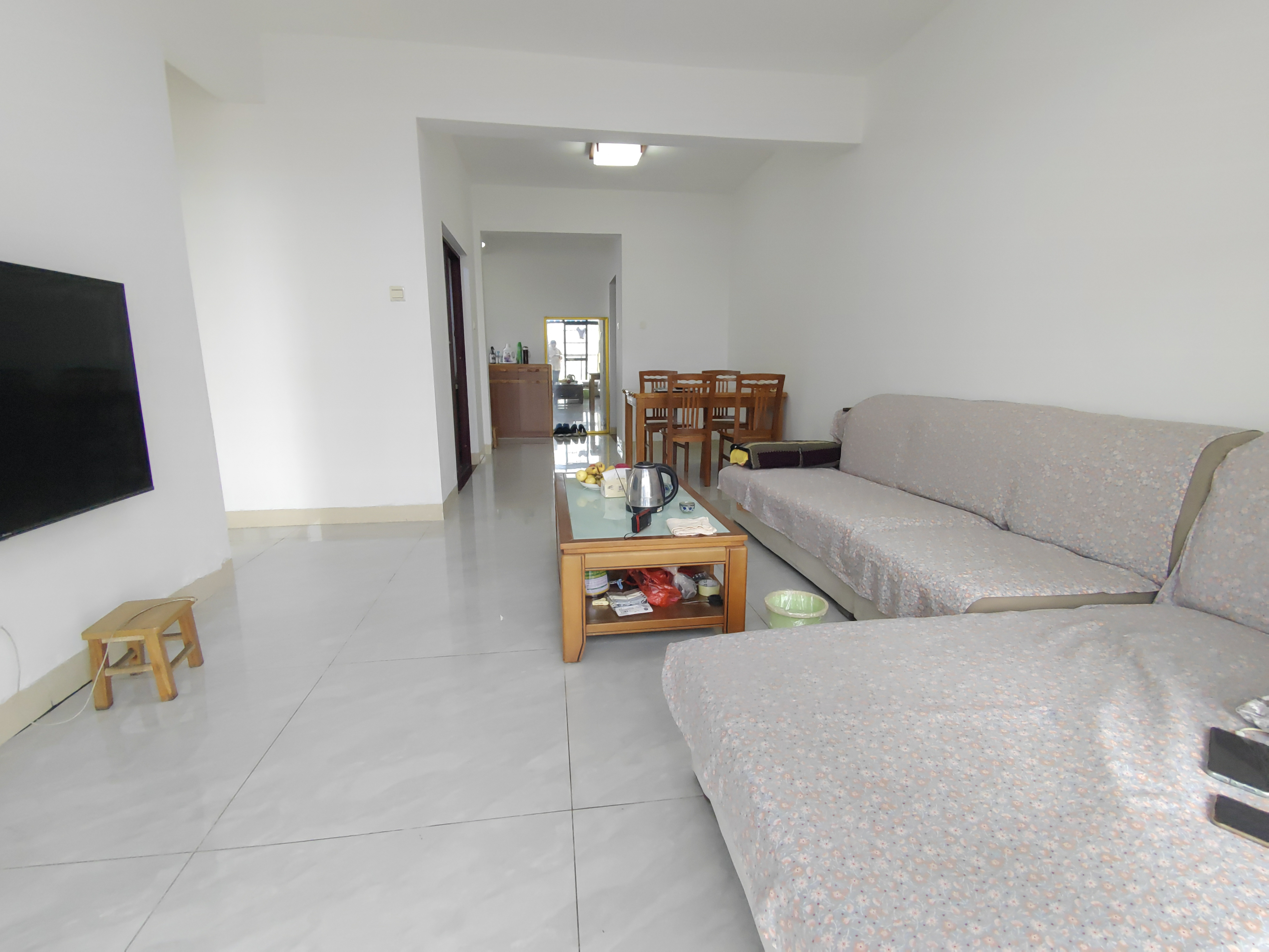 西城一号  3室2厅1卫    2300.0元/月室内图