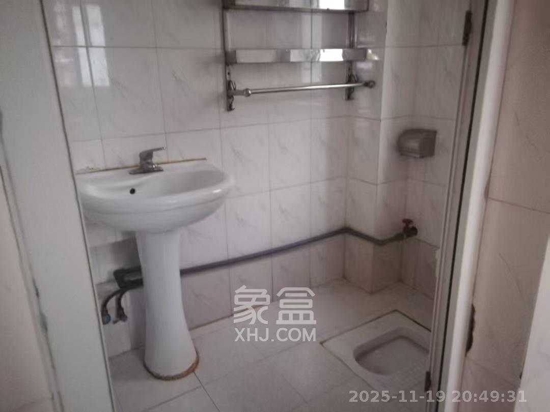 金麓西岸和苑 2室2厅1卫 1500.0元/月 金麓西岸和苑 2室2厅1卫 1500.0元/月室内图