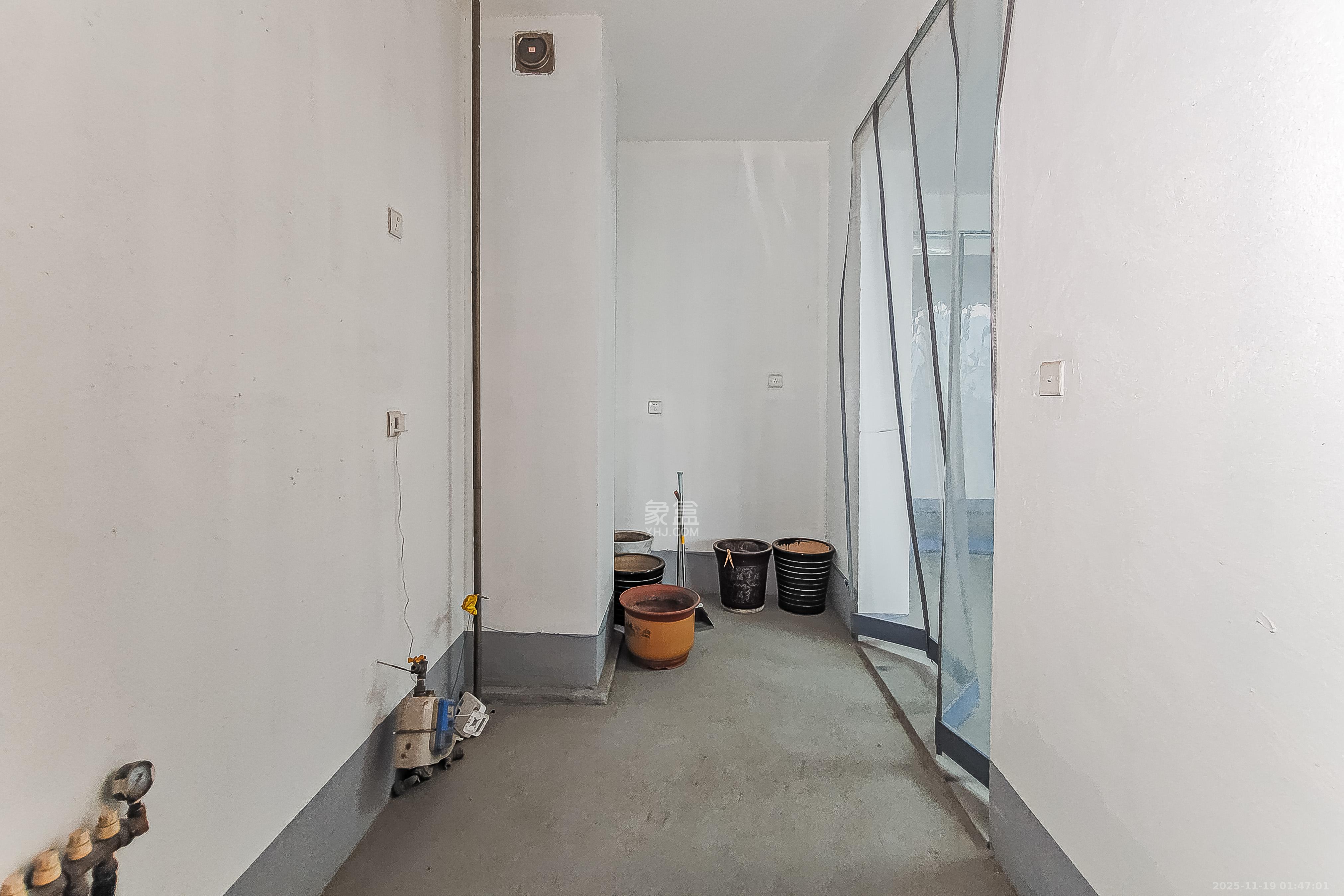 保利国际广场 4室2厅4卫 550.0万 保利国际广场 4室2厅4卫 550.0万厨房