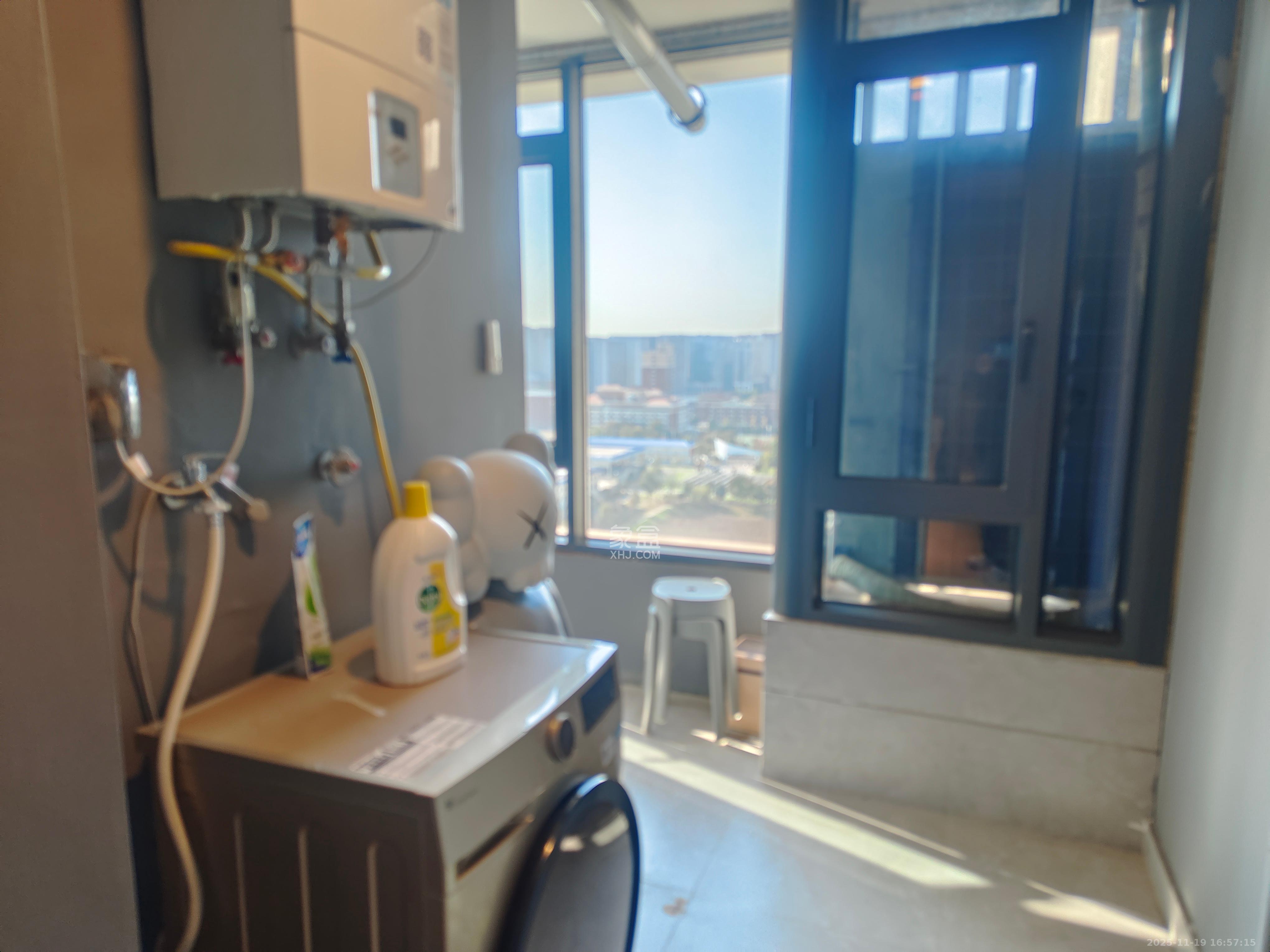 珠江颐德公馆  5室2厅3卫    8500.0元/月