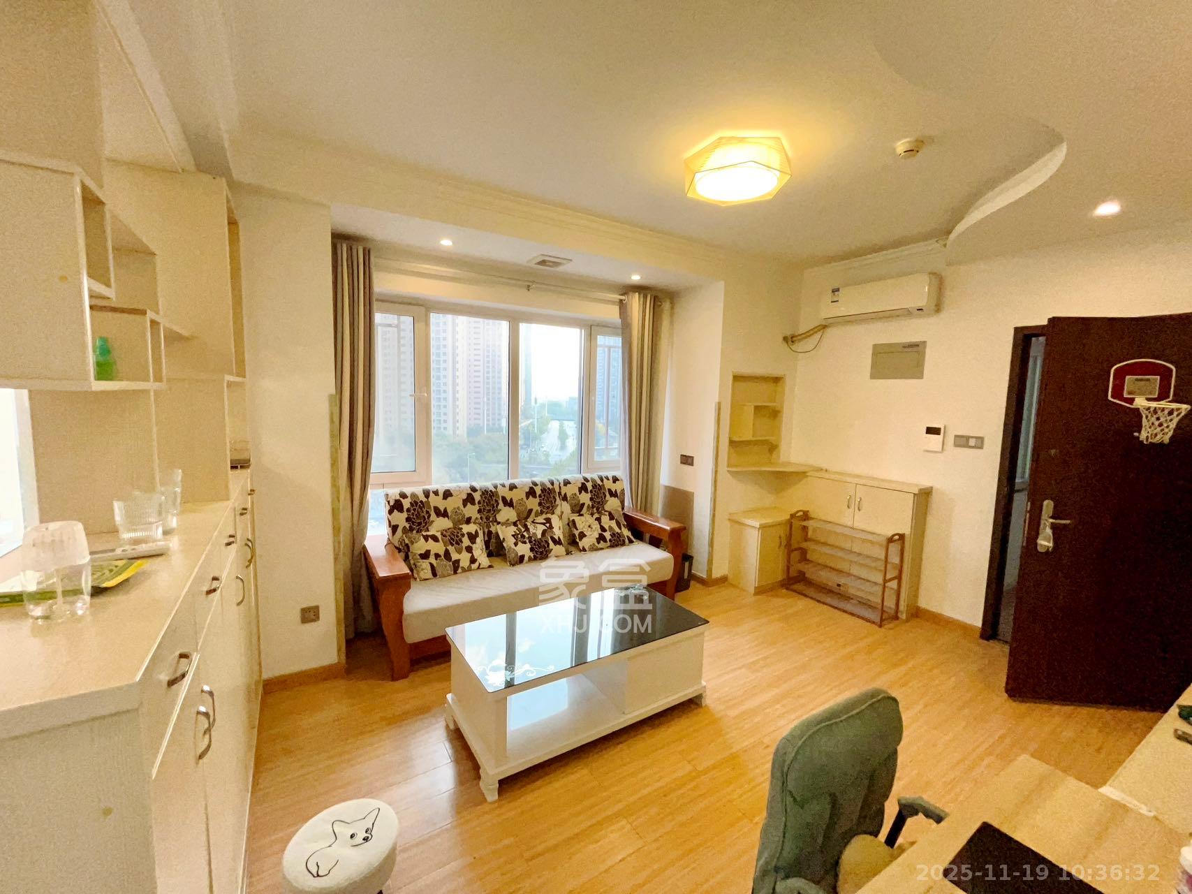 北辰三角洲E3区  1室1厅1卫    2800.0元/月室内图