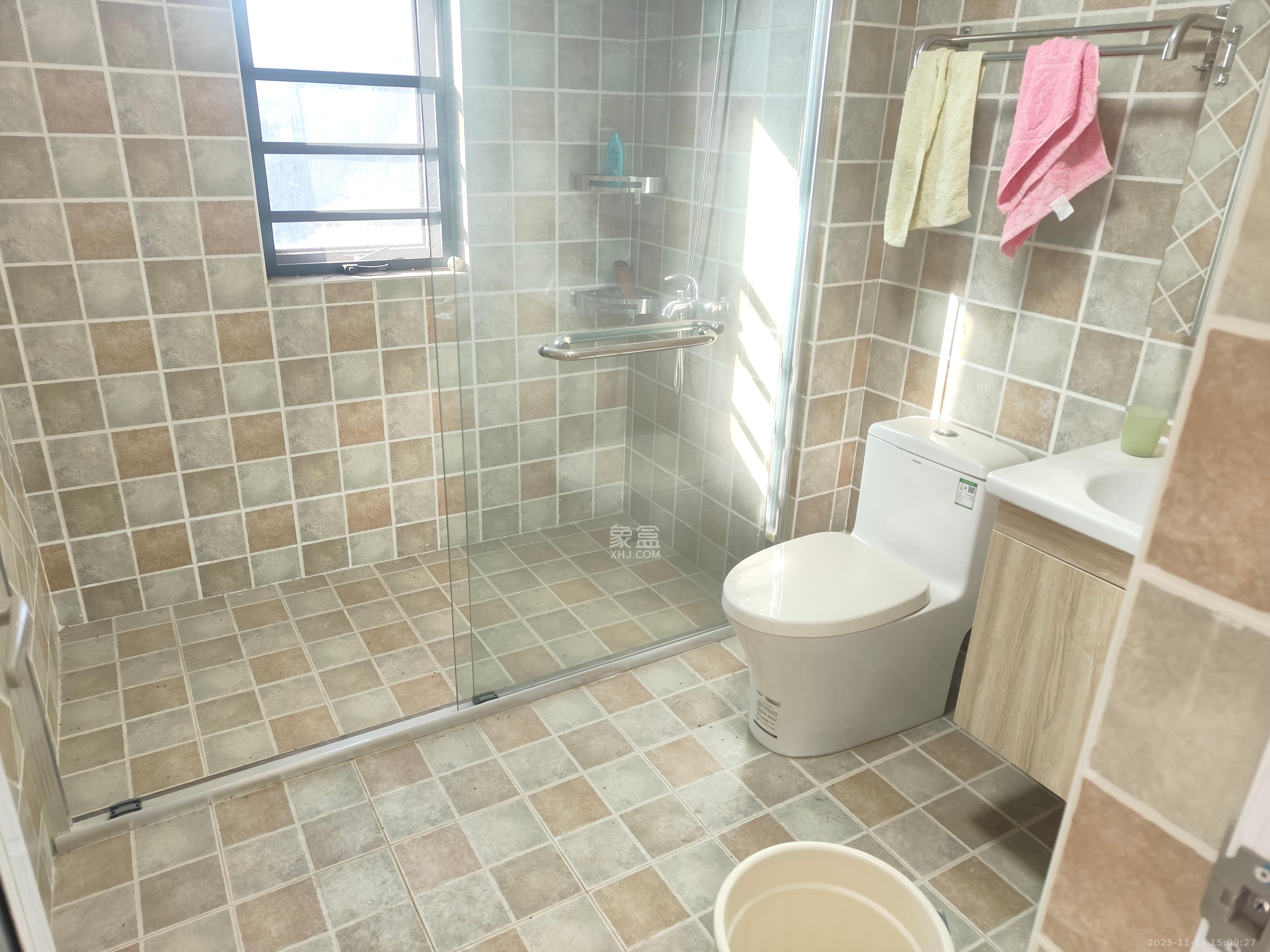 中建梅溪湖中心  4室2厅2卫    4800.0元/月室内图