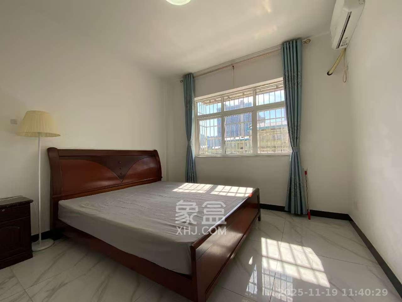 友兴家园  2室1厅1卫    1800.0元/月室内图