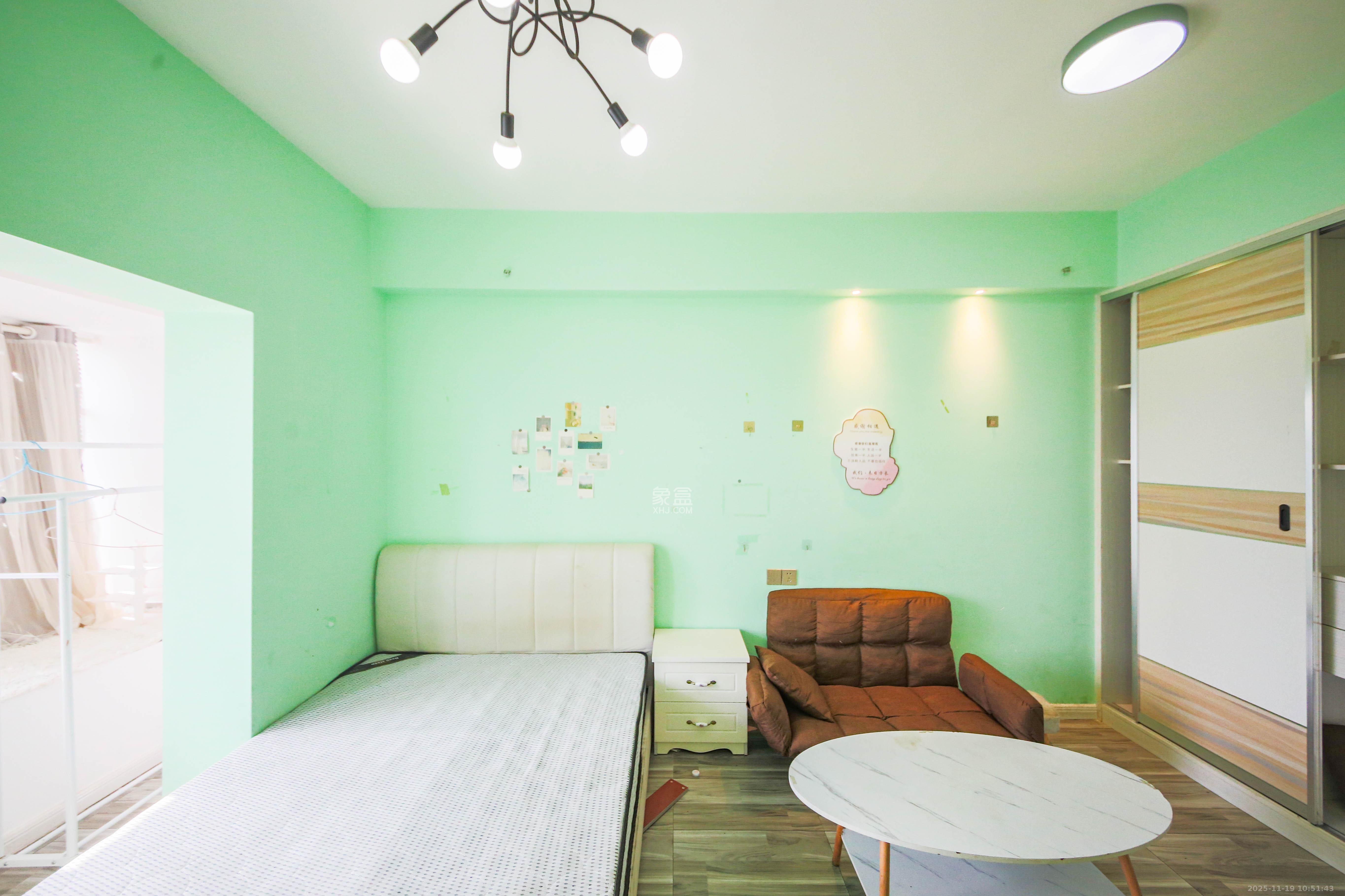 裕天国际商汇中心 1室1厅1卫 16.8万 裕天国际商汇中心 1室1厅1卫 16.8万卧室