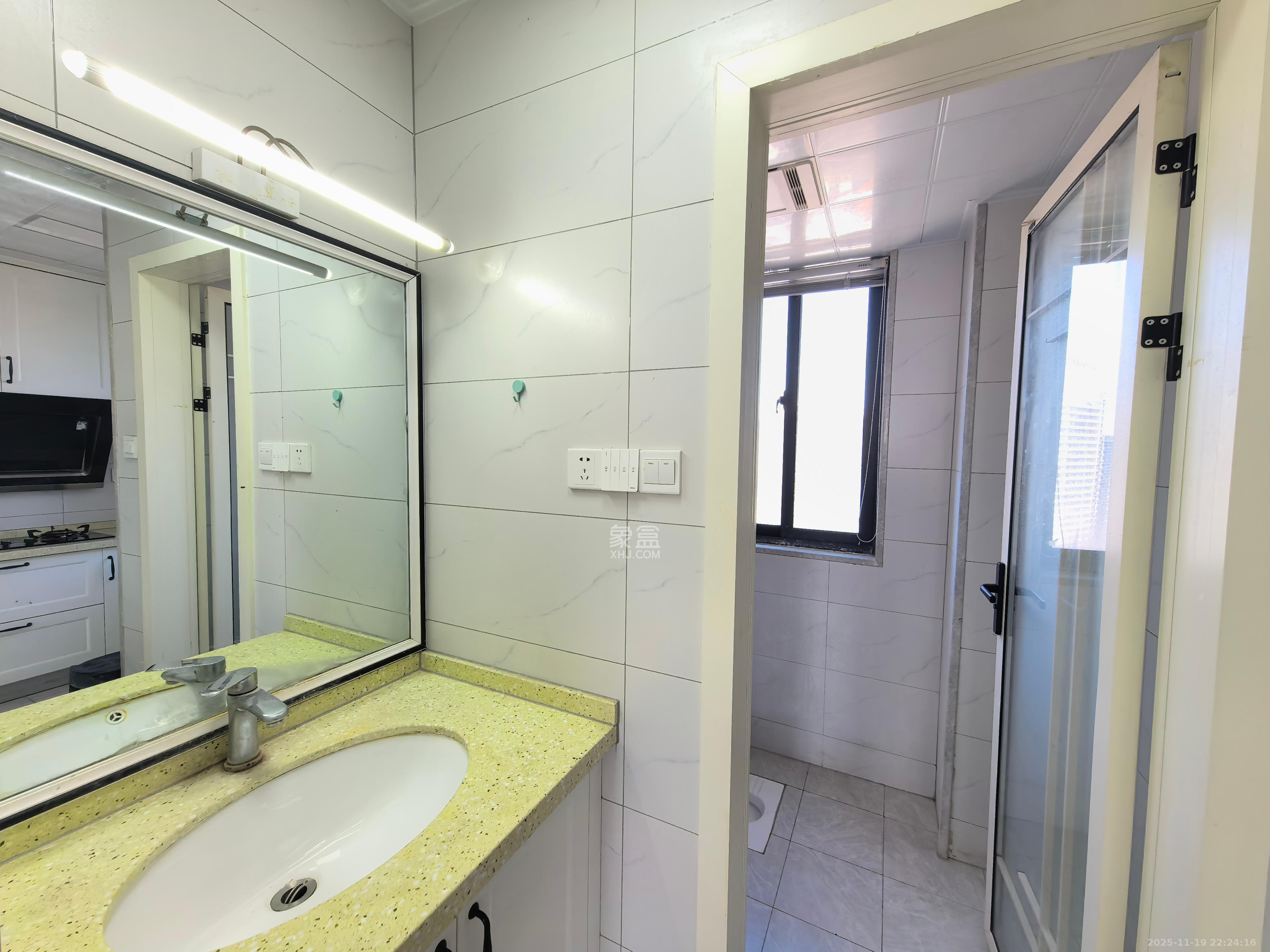 正旺国际铭城(正旺U公馆) 1室2厅1卫 2700.0元/月 正旺国际铭城(正旺U公馆) 1室2厅1卫 2700.0元/月室内图