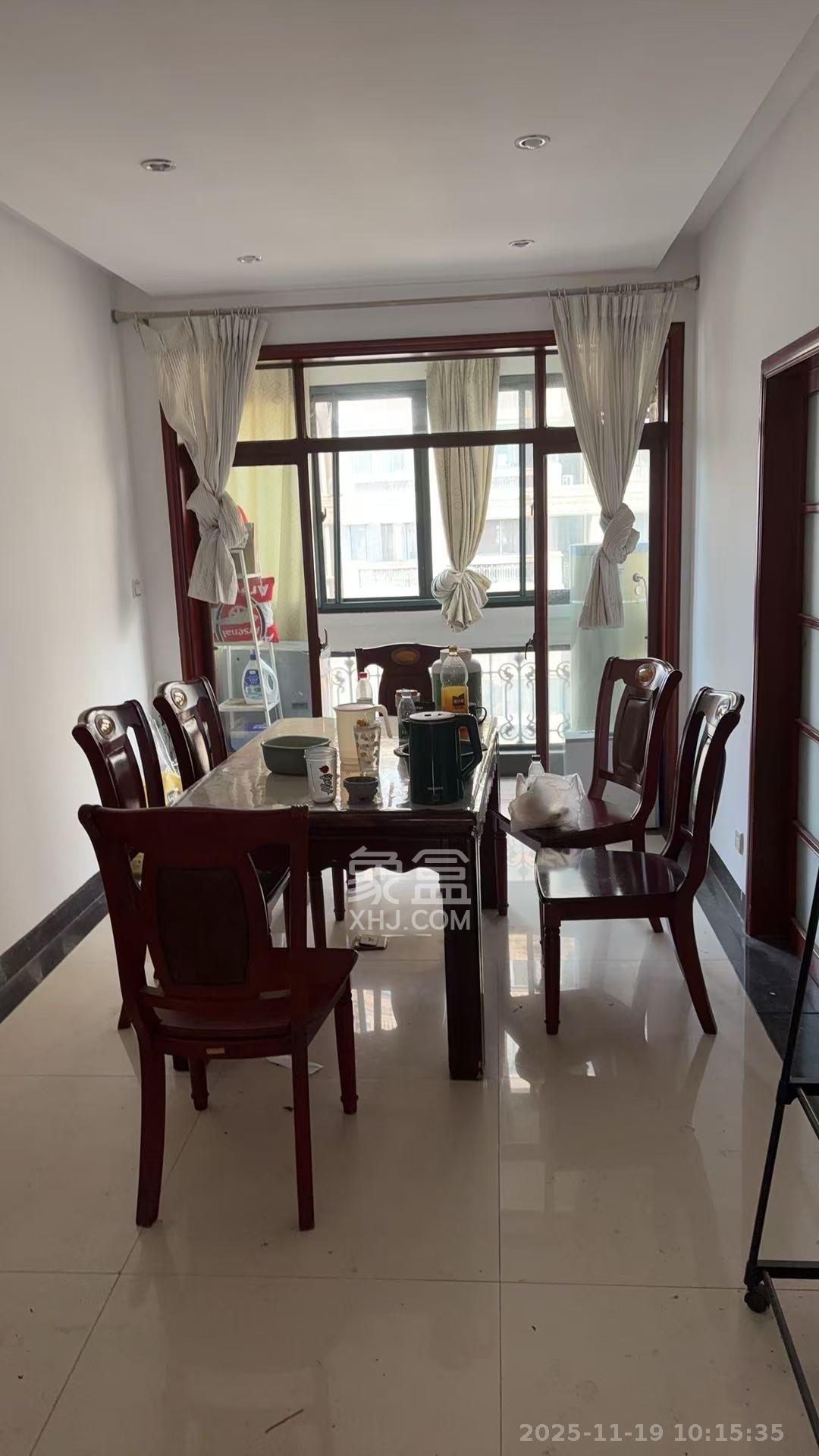 世嘉国际华城 3室1厅2卫 2600.0元/月 世嘉国际华城 3室1厅2卫 2600.0元/月室内图