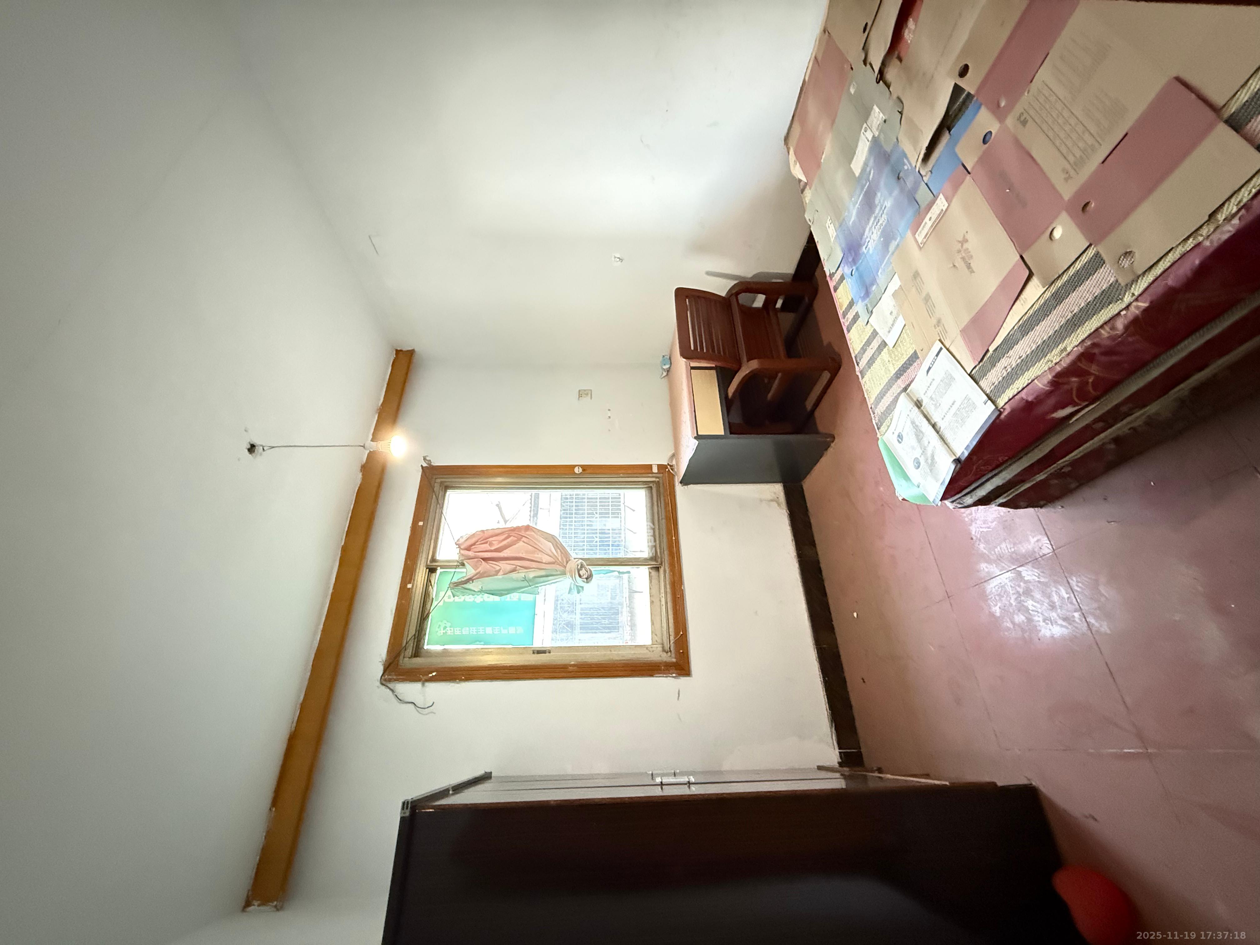 人民新村 3室1厅1卫 1600.0元/月 人民新村 3室1厅1卫 1600.0元/月室内图