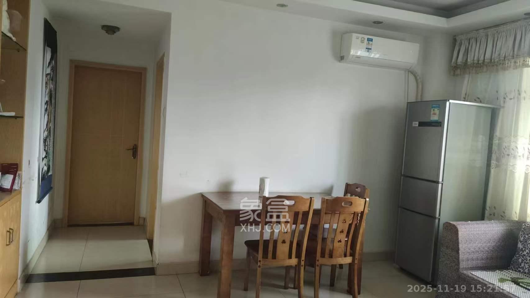 桃花古潭小区（天际绿洲）  2室2厅1卫    1500.0元/月室内图