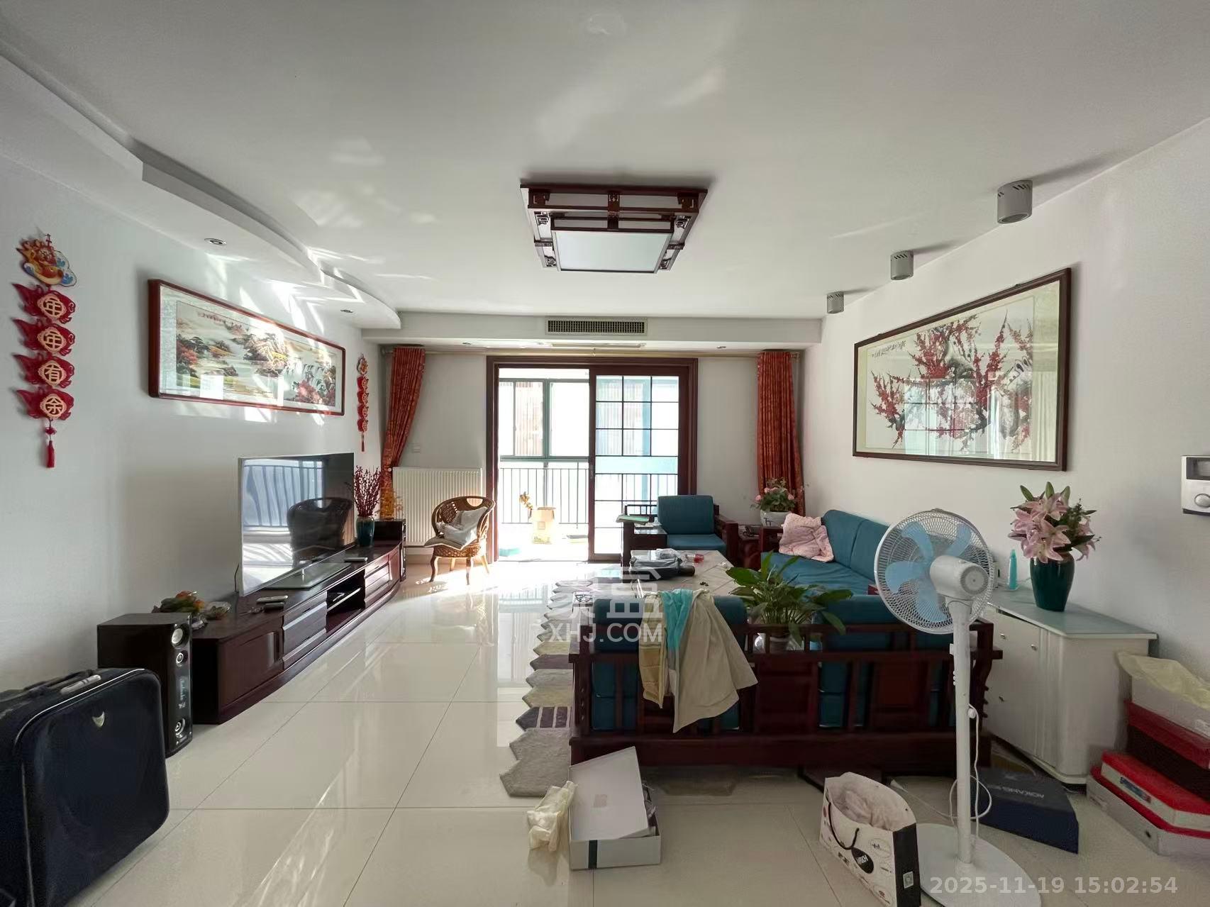 天城尚品 5室2厅2卫 5000.0元/月 天城尚品 5室2厅2卫 5000.0元/月室内图