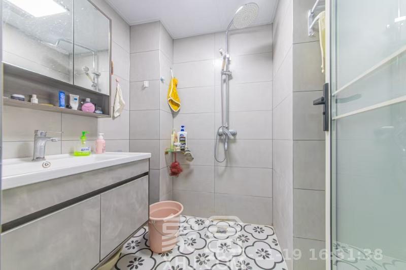 鑫远揽悦（鑫远和城三期）  1室1厅1卫    1600.0元/月室内图