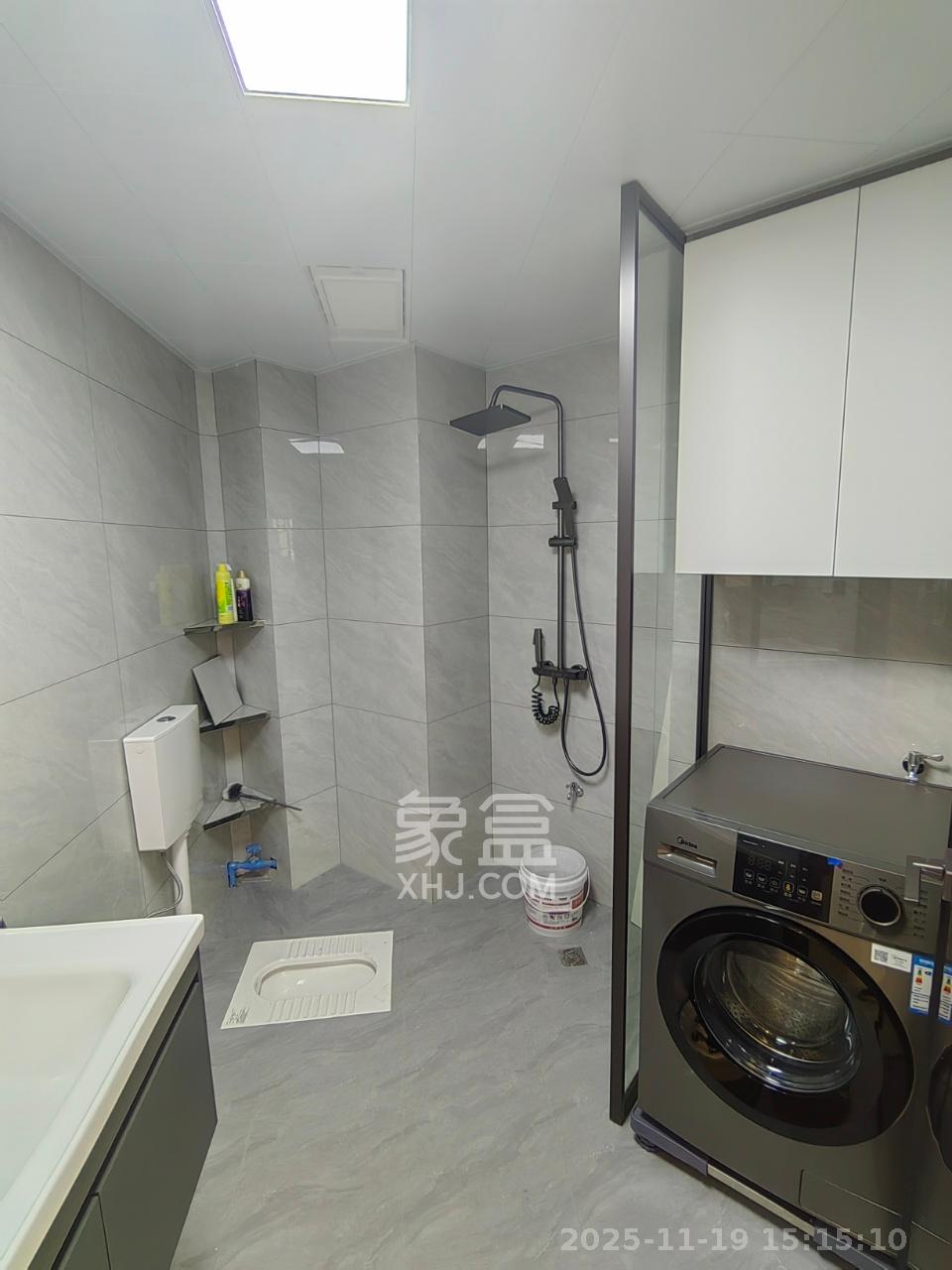 中建嘉和城  1室1厅1卫    1600.0元/月室内图