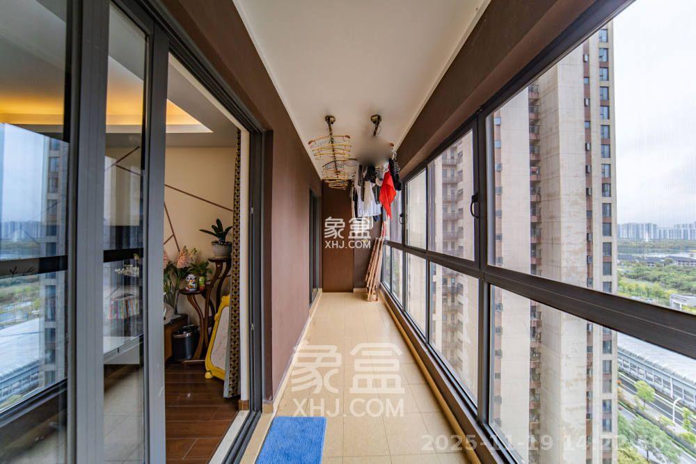 万科白鹭郡  4室2厅2卫    4200.0元/月室内图