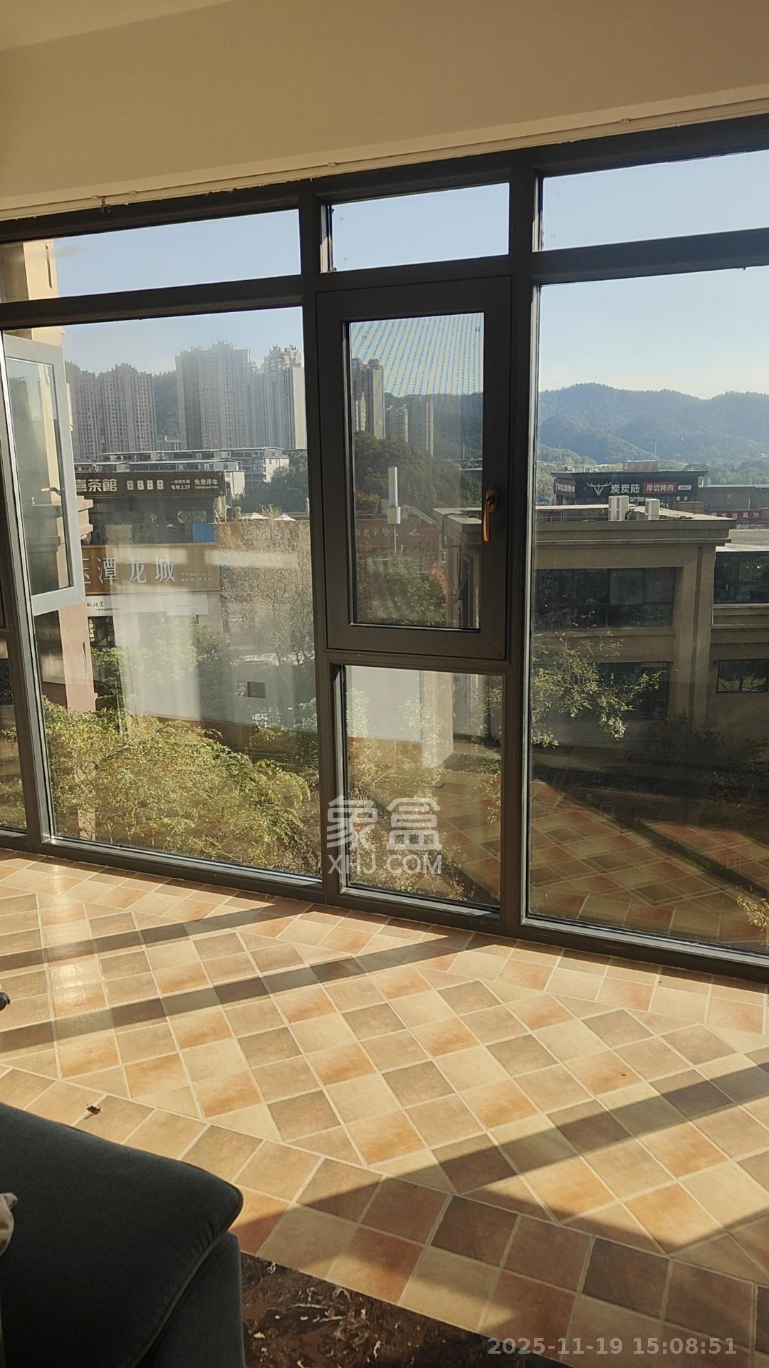 中建梅溪湖中心  4室2厅2卫    4800.0元/月室内图