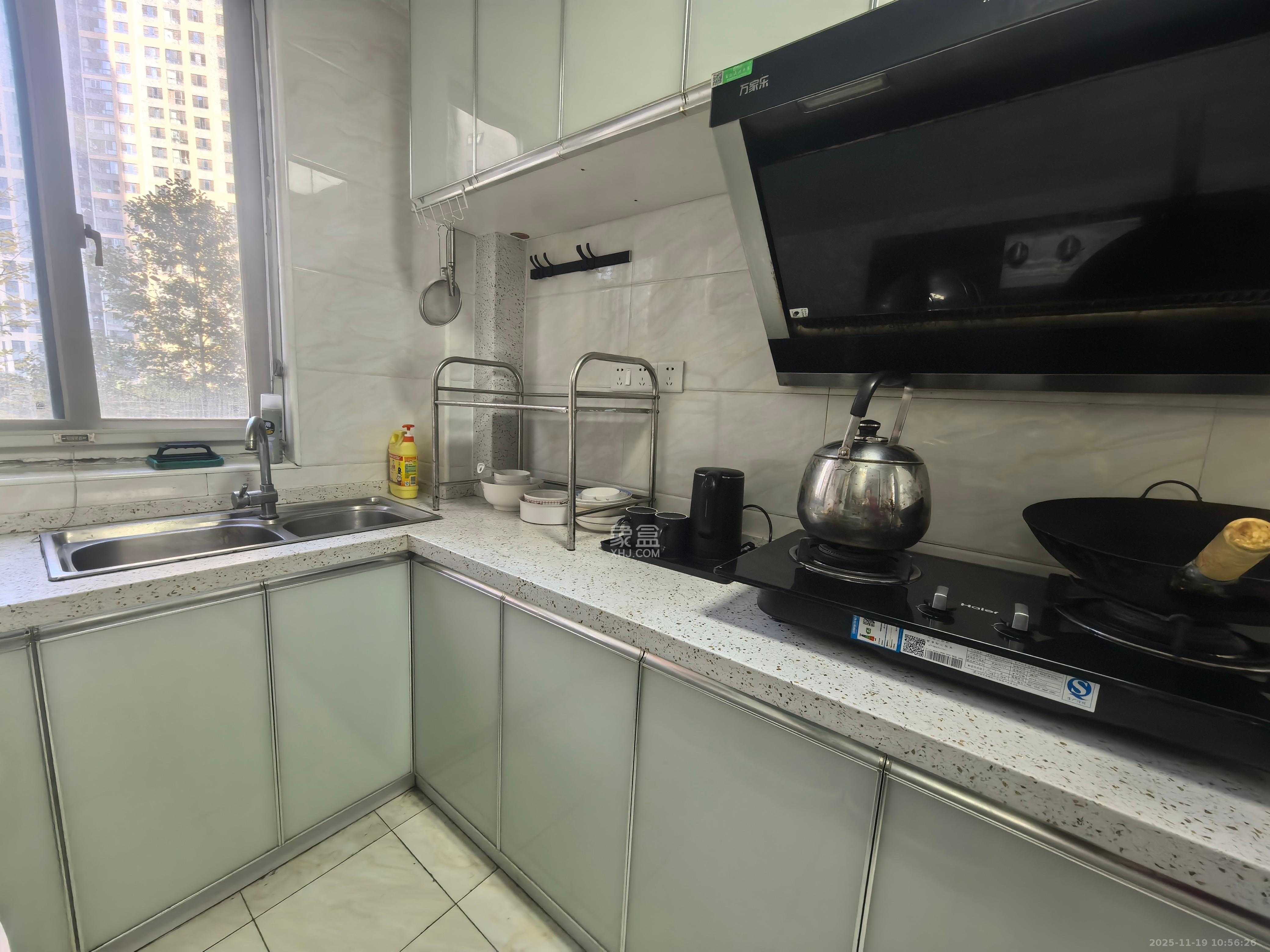 北辰三角洲E4区 4室2厅2卫 4300.0元/月 北辰三角洲E4区 4室2厅2卫 4300.0元/月室内图