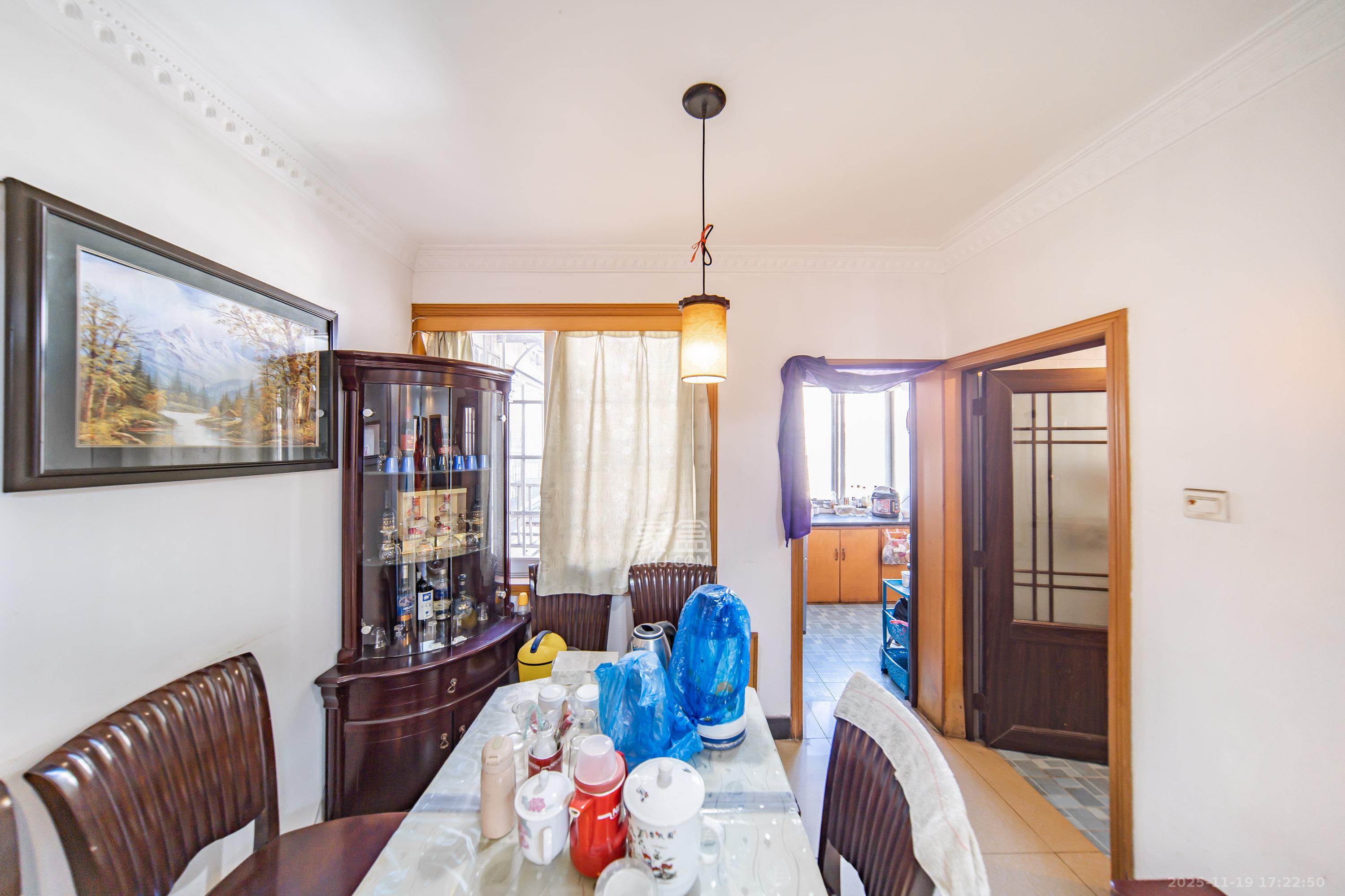 金帆小区  3室2厅2卫    55.0万其他