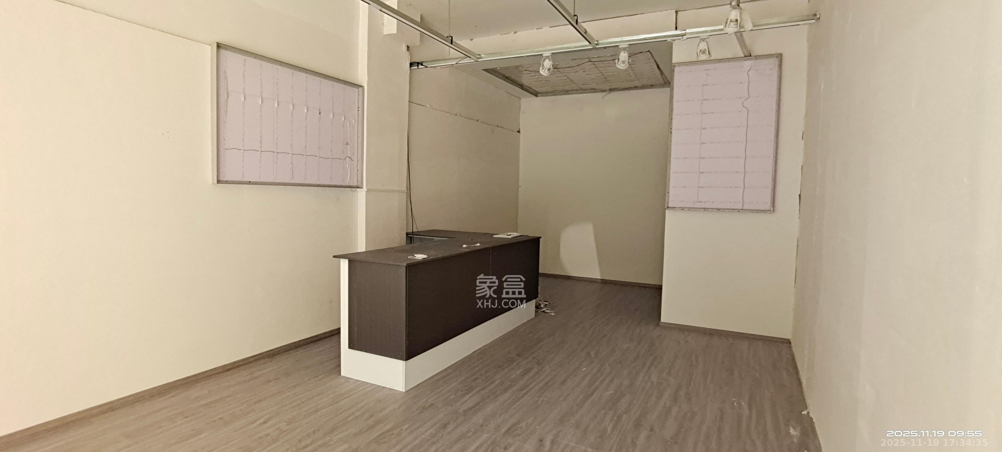 星城国际   47.0㎡      3500.0元/月