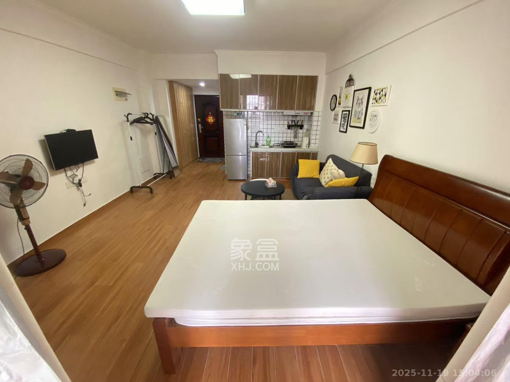 钱隆樽品(一、二、三期) 1室1厅1卫 1600.0元/月 钱隆樽品(一、二、三期) 1室1厅1卫 1600.0元/月室内图