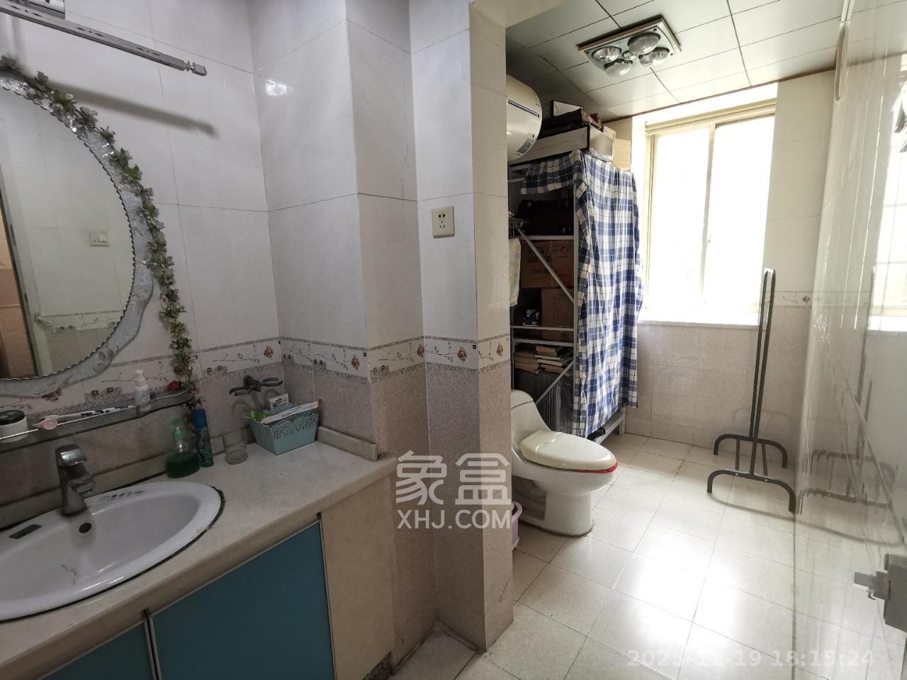 时代天骄  3室2厅2卫    2600.0元/月室内图