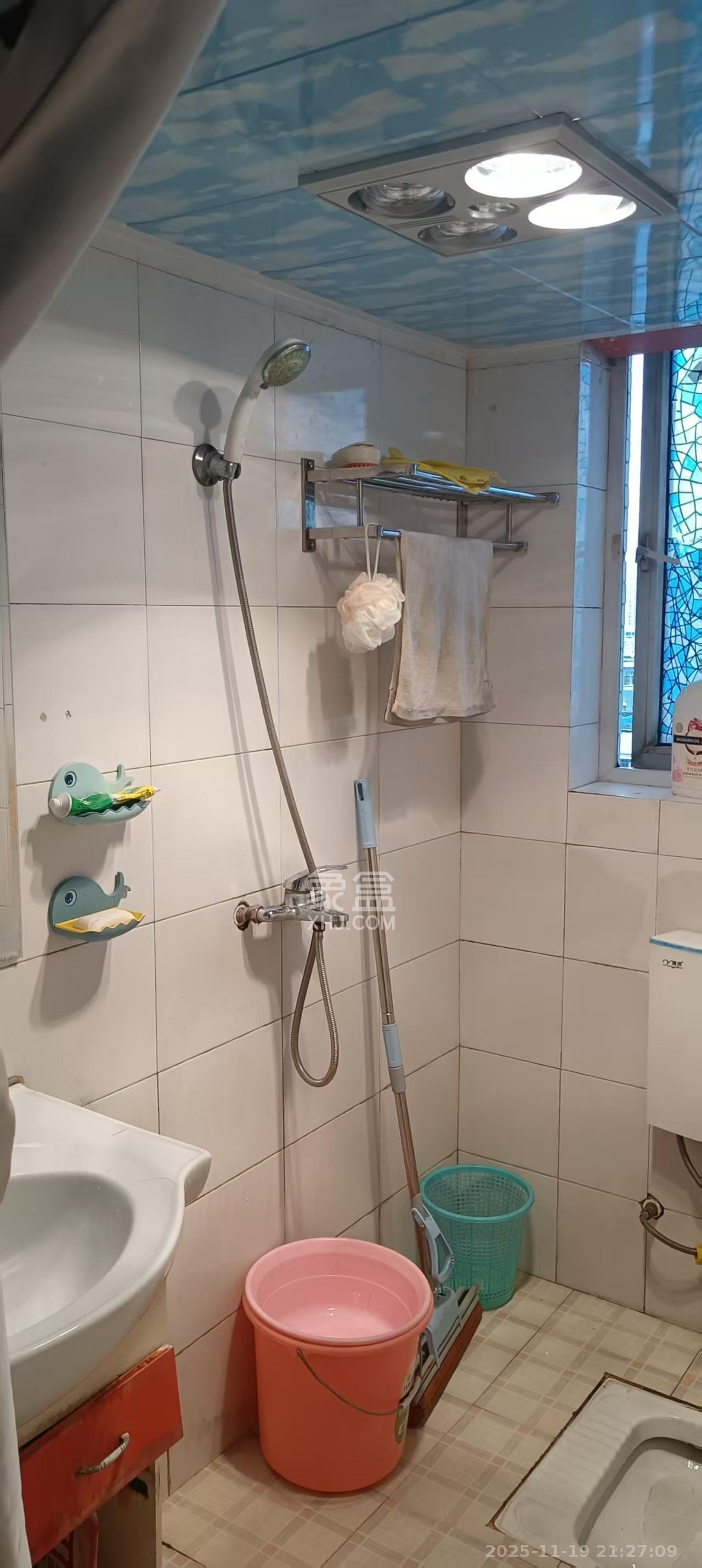 星典时代  1室1厅1卫    1400.0元/月室内图