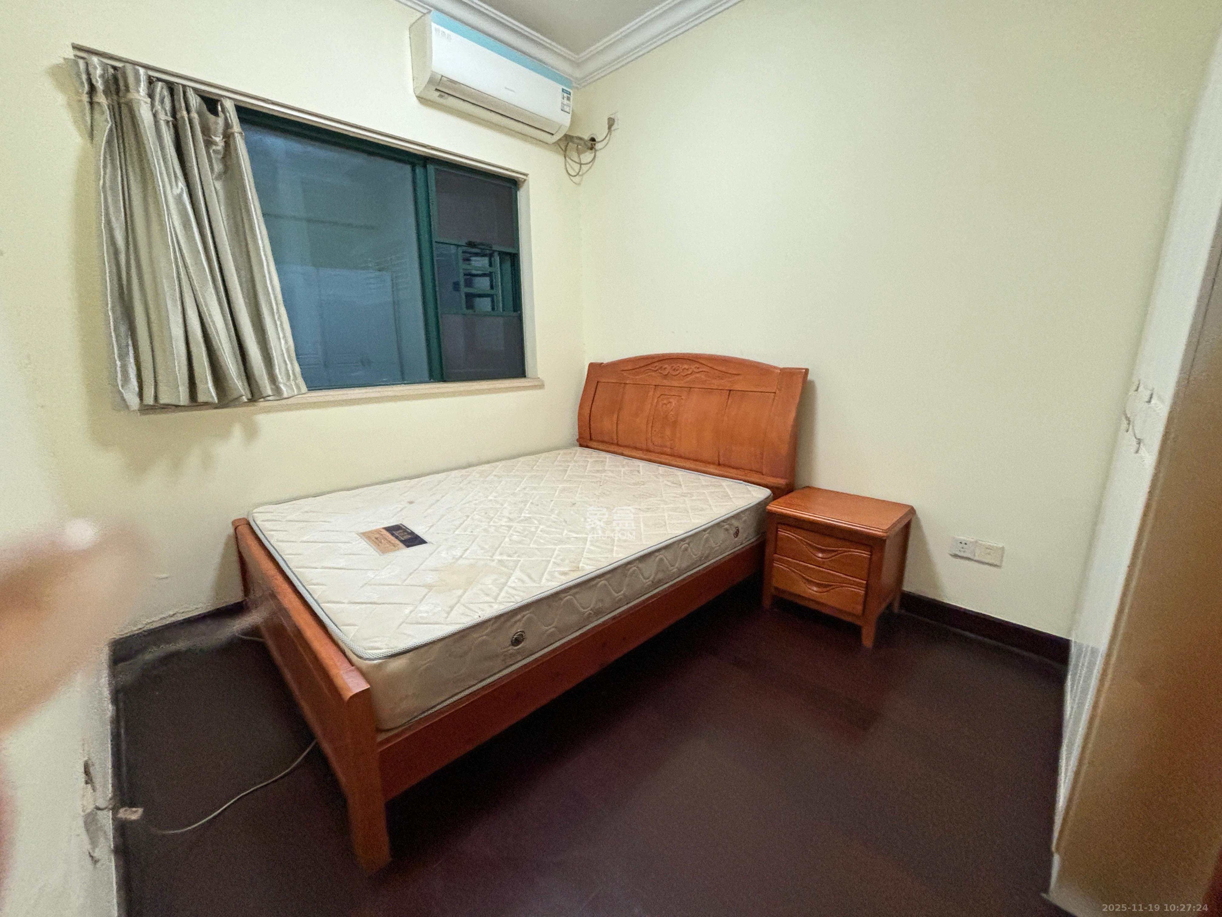 恒大名都  2室2厅1卫    1600.0元/月室内图