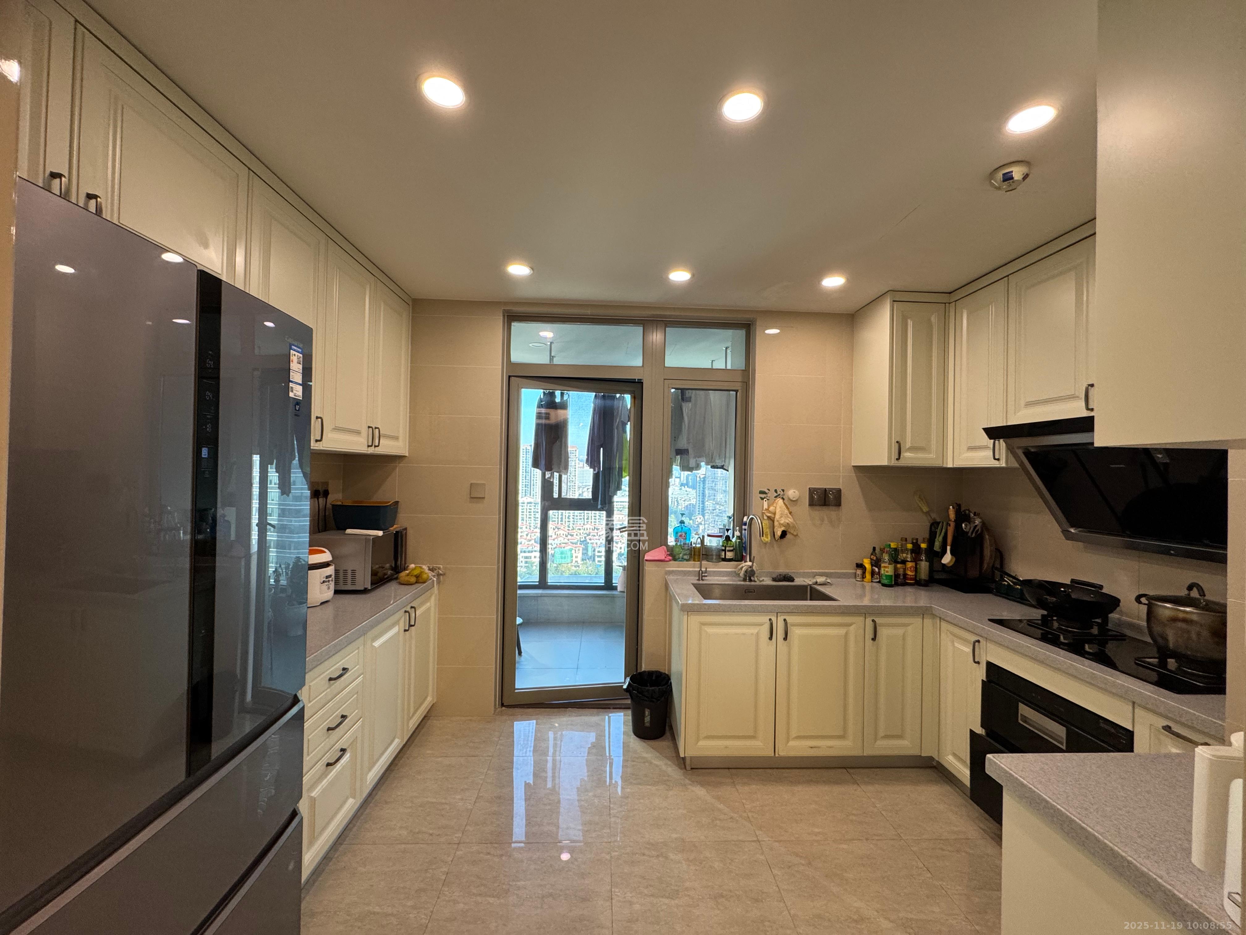 梅溪湖金茂府（金茂广场）（金茂览秀城）  5室2厅3卫    16000.0元/月小区图