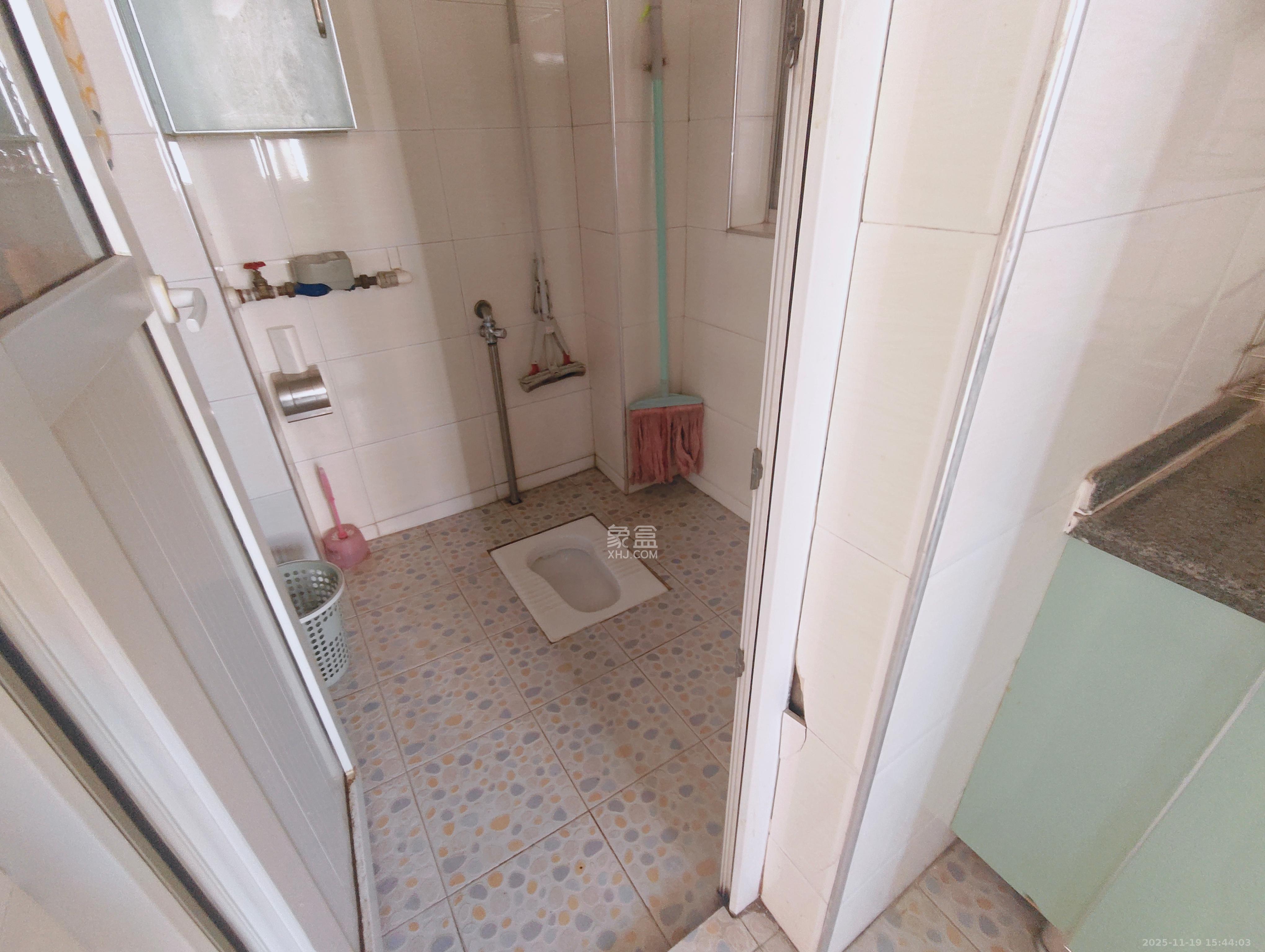 上河国际B座  2室1厅1卫    2300.0元/月室内图