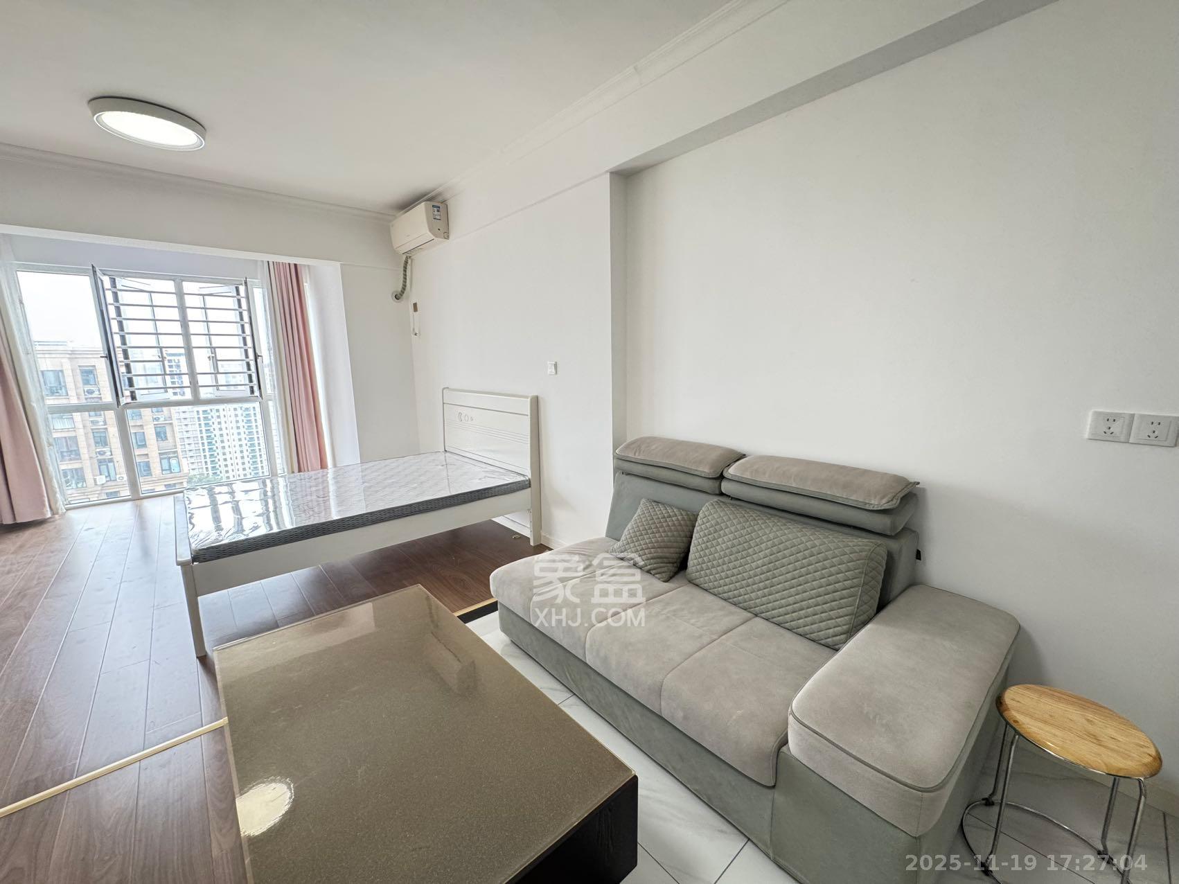 创世纪广场 1室1厅1卫 1400.0元/月 创世纪广场 1室1厅1卫 1400.0元/月室内图