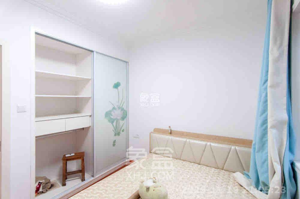 高盛华成  3室2厅1卫    2300.0元/月室内图