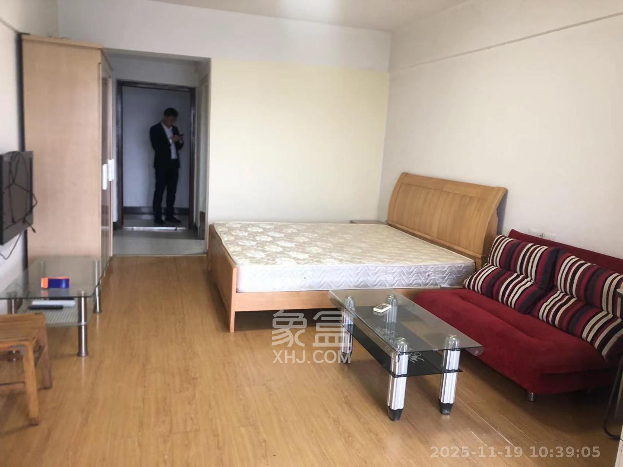 亚商国际  1室1厅1卫    1300.0元/月室内图1