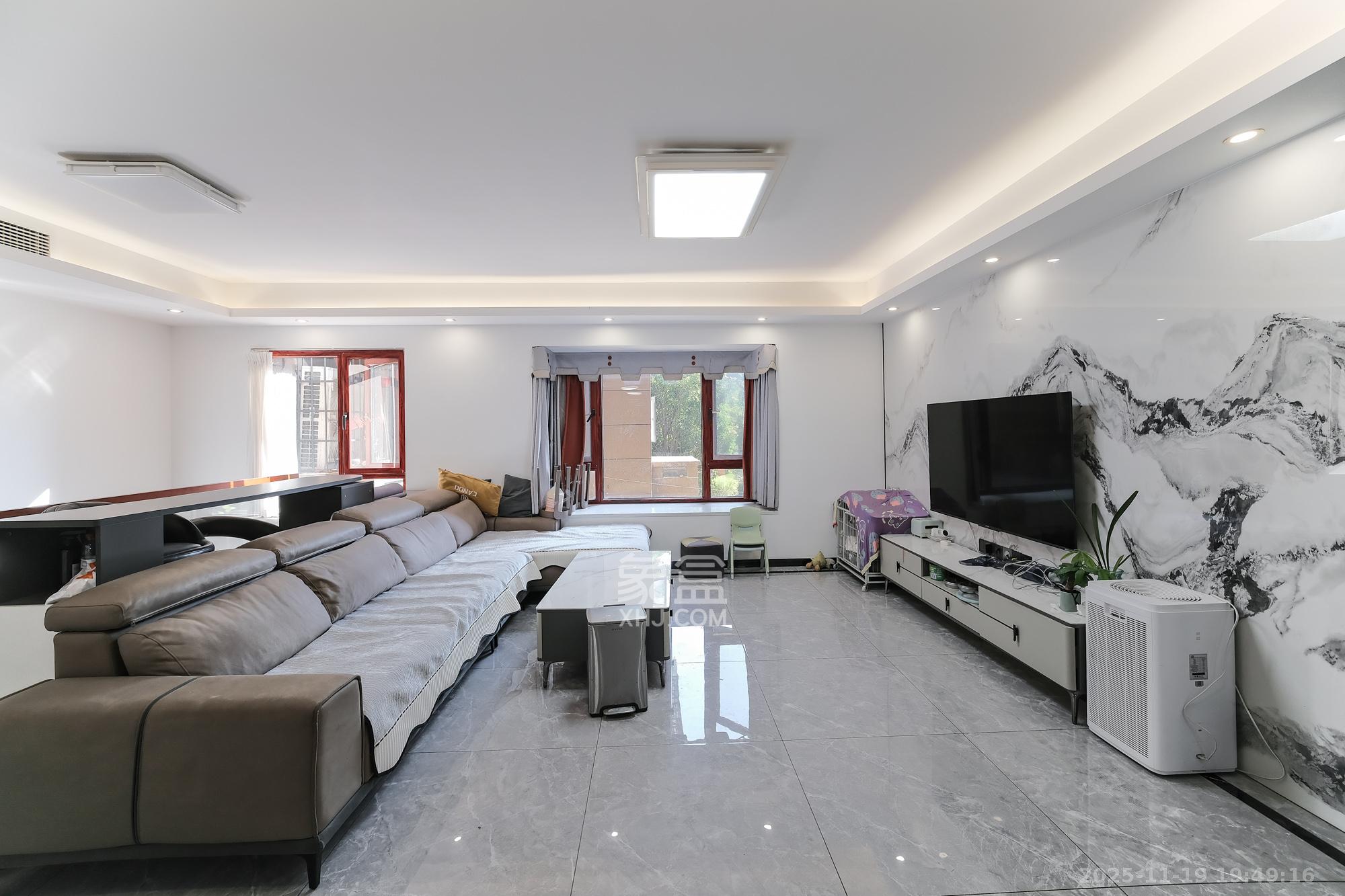 荣盛花语城  4室2厅2卫    98.0万